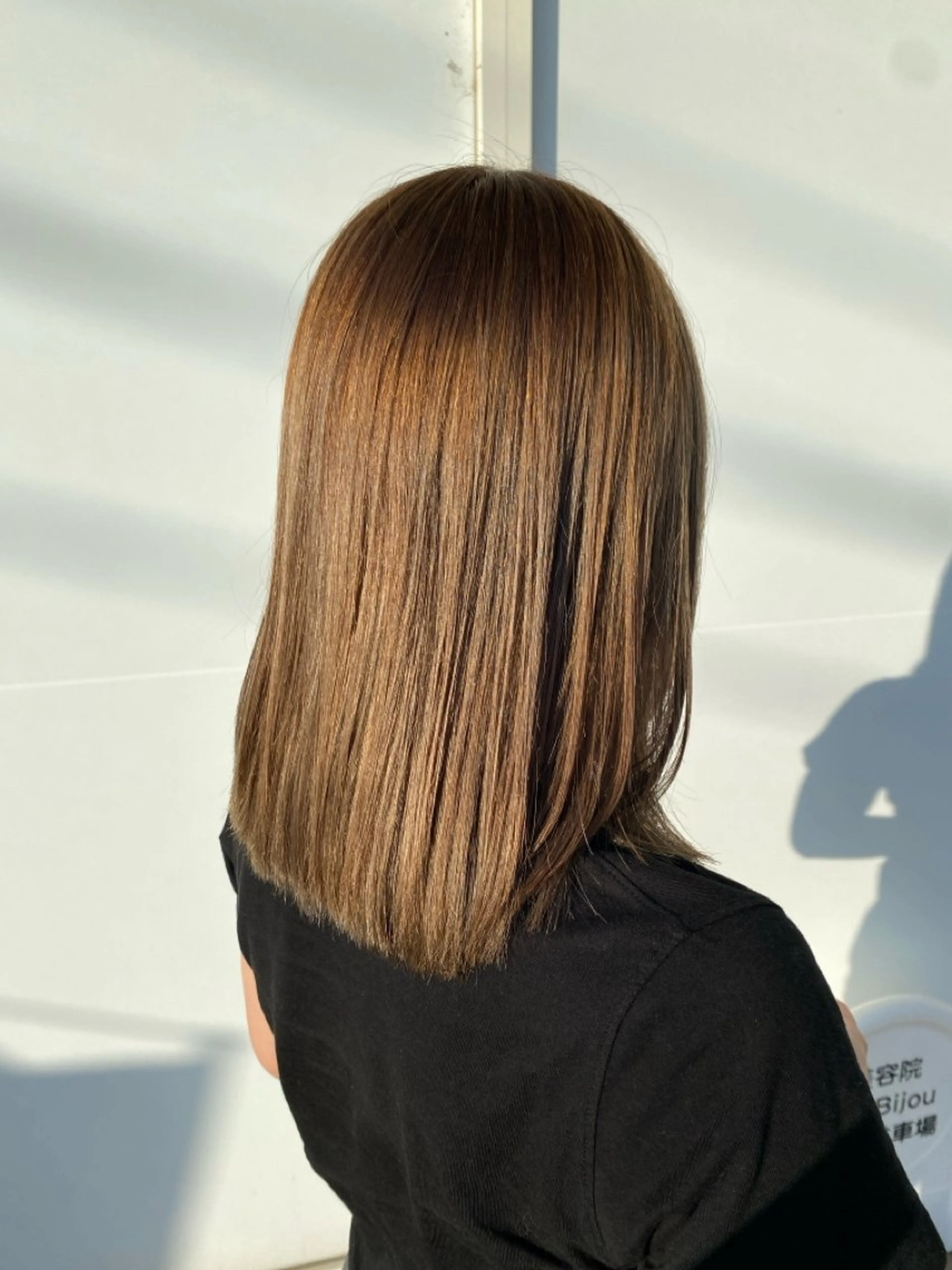 ミディアム ミディアムレイヤー レイヤーカット 宮﨑 まりあのヘアスタイル