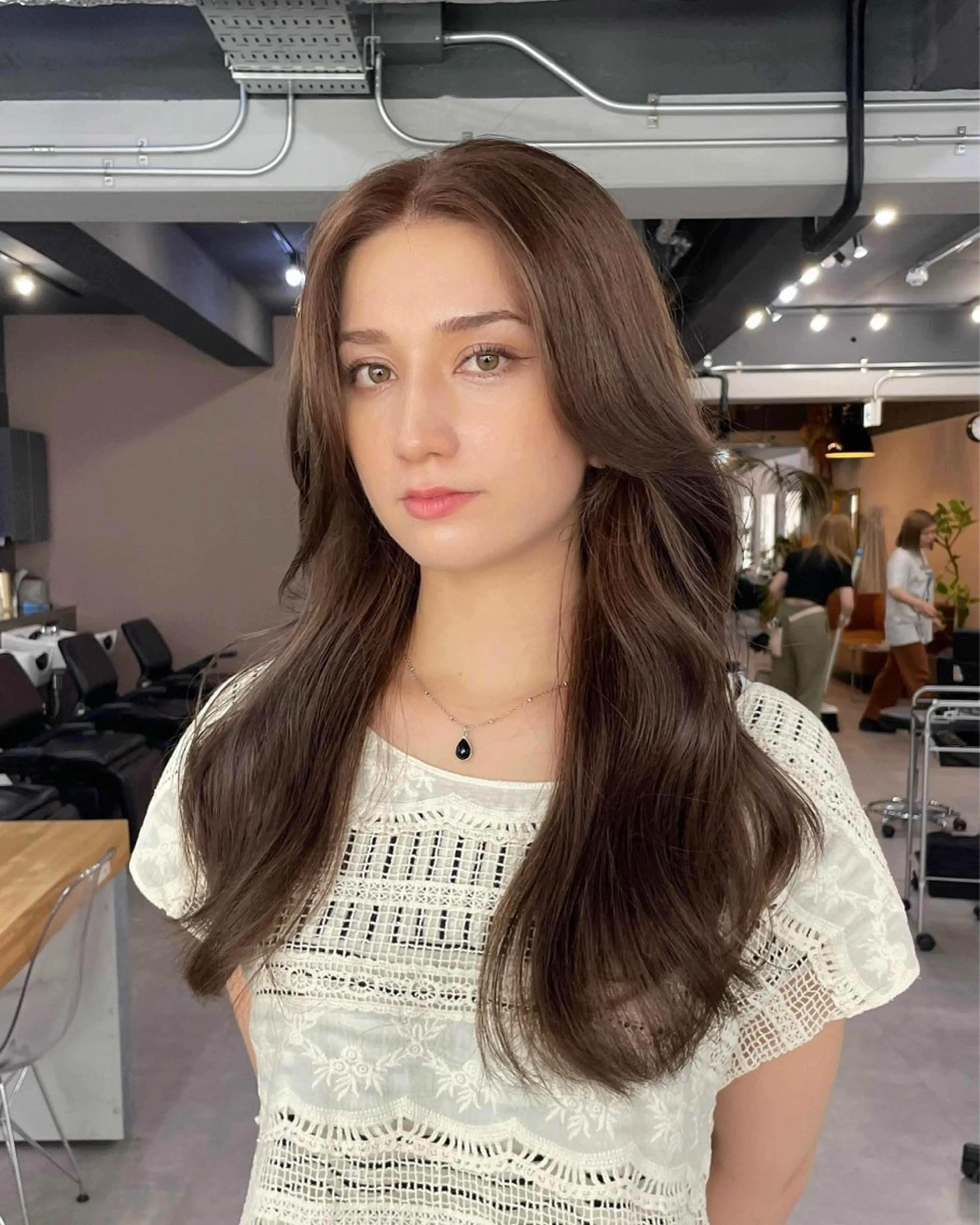 ロング カラー カット ヘアカラー ミルクティーベージュ ❤︎レイヤー　MIAのヘアスタイル