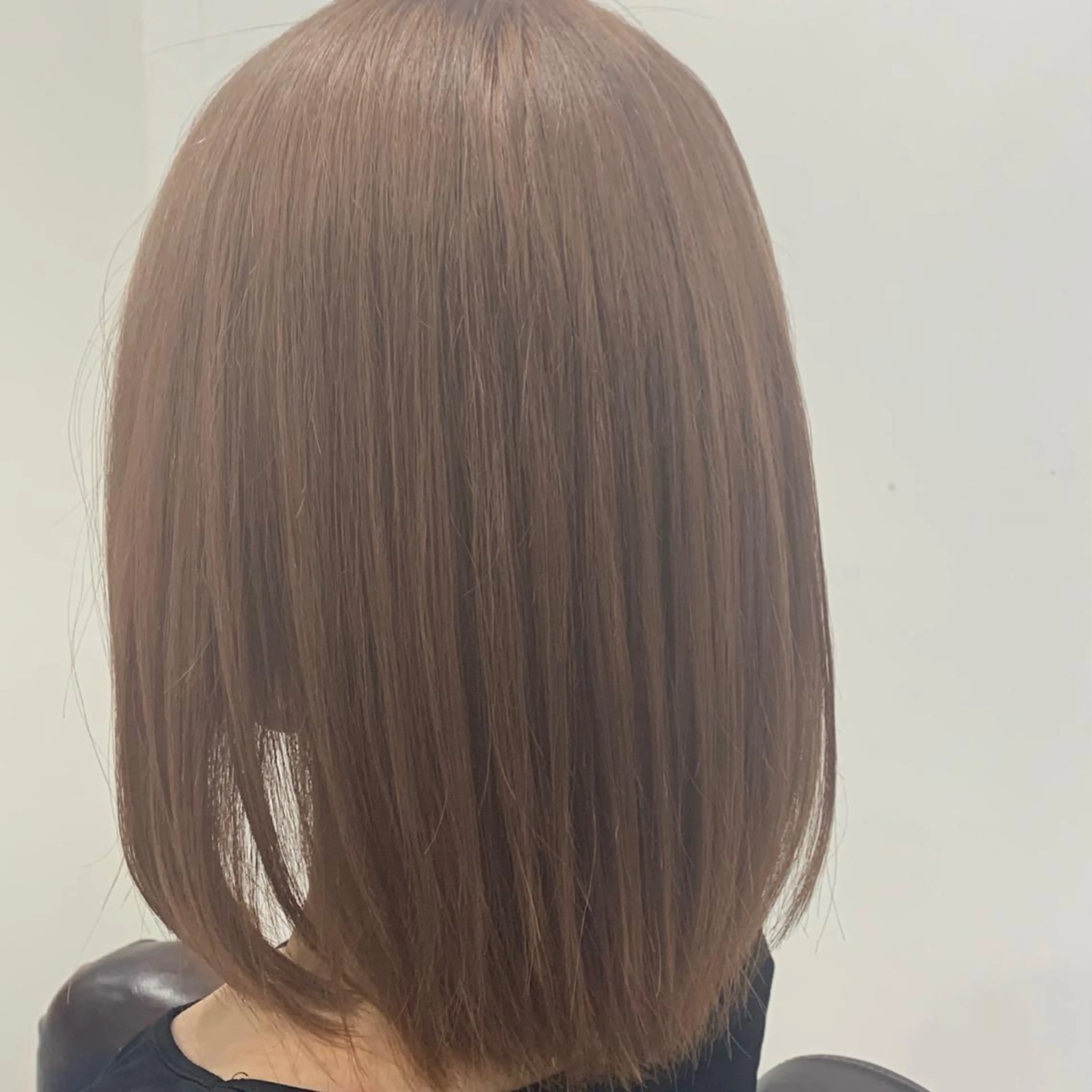 ミディアム カラー ベージュカラー ダブルカラー ミルクティーベージュ ヘアカラー トリートメント ViVi by freedomのヘアスタイル