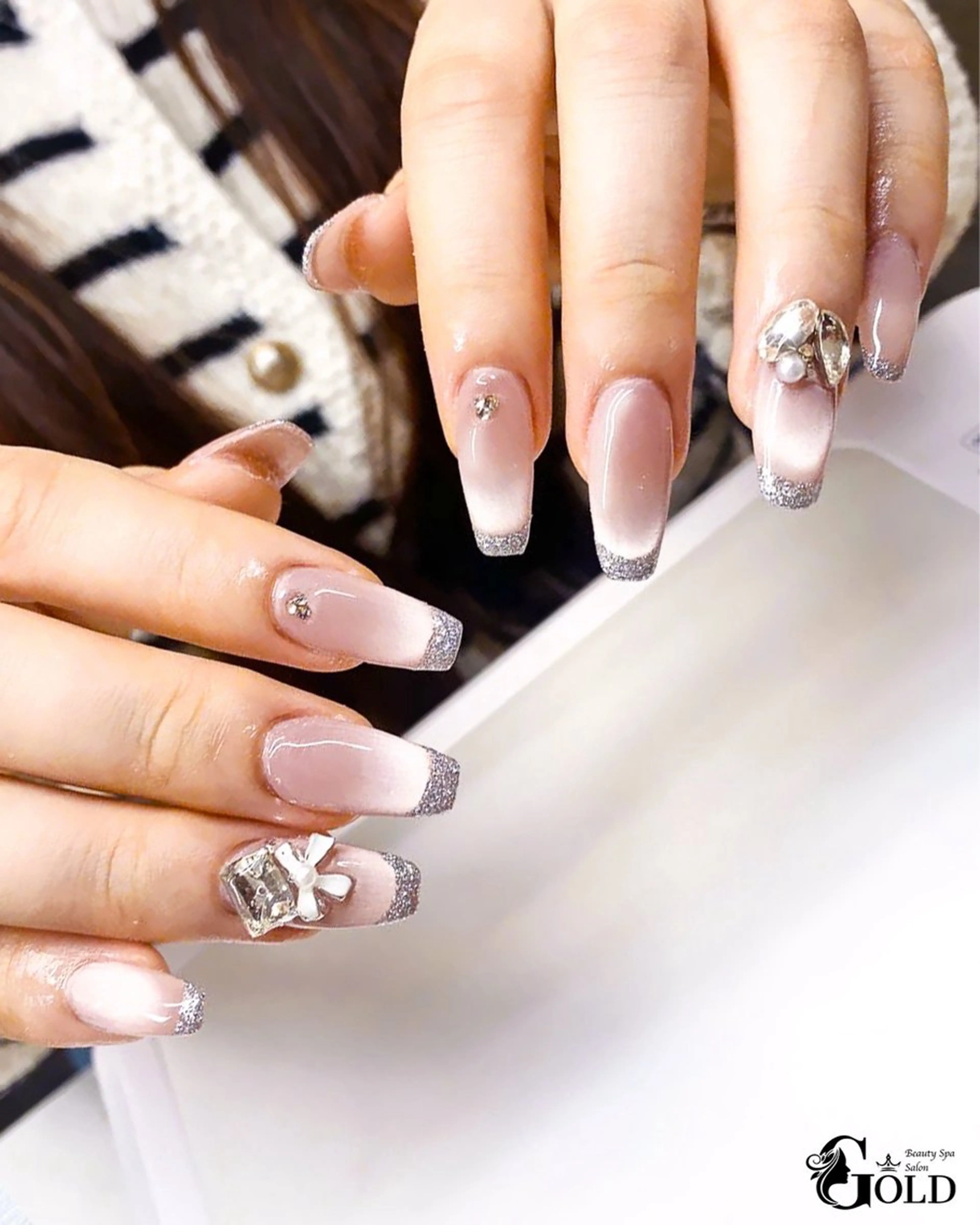 ネイル マグネットネイル Salon GOLD リンのネイルデザイン