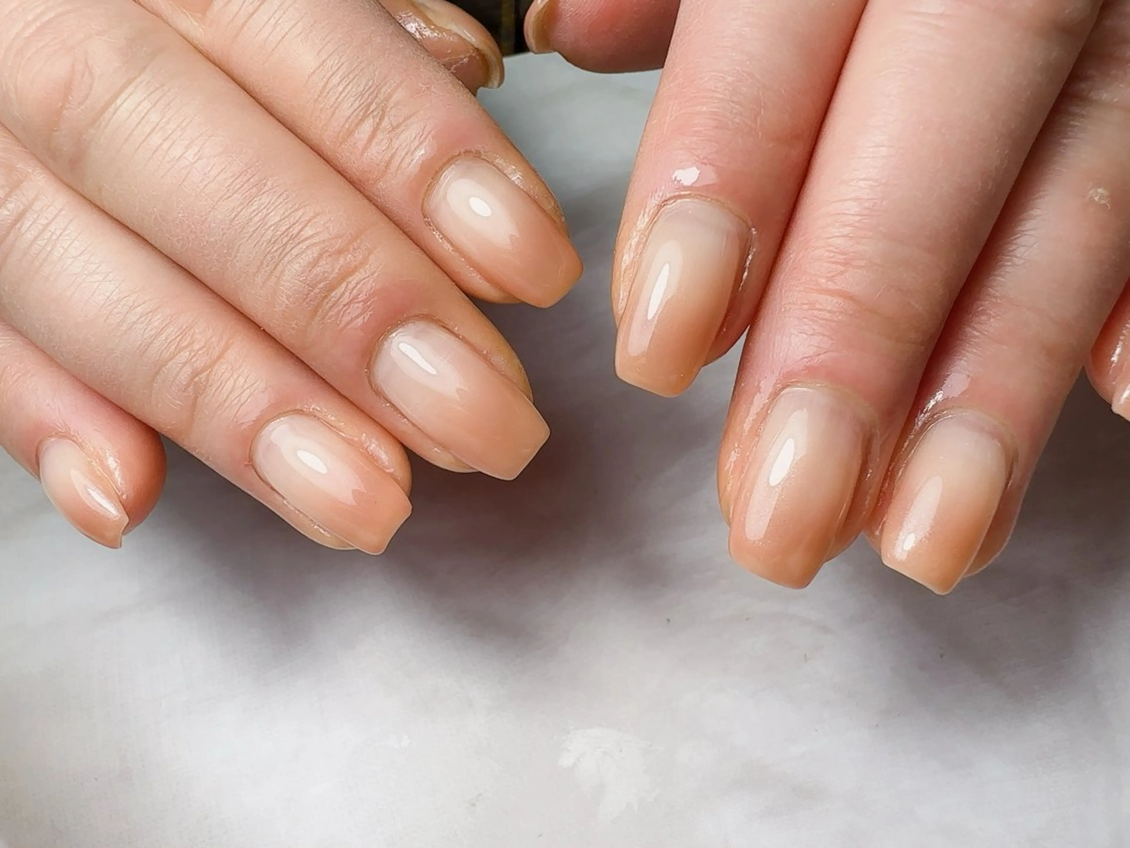 ネイル グラデーション オフィスネイル シンプルネイル ハンドネイル nail happiness.のネイルデザイン