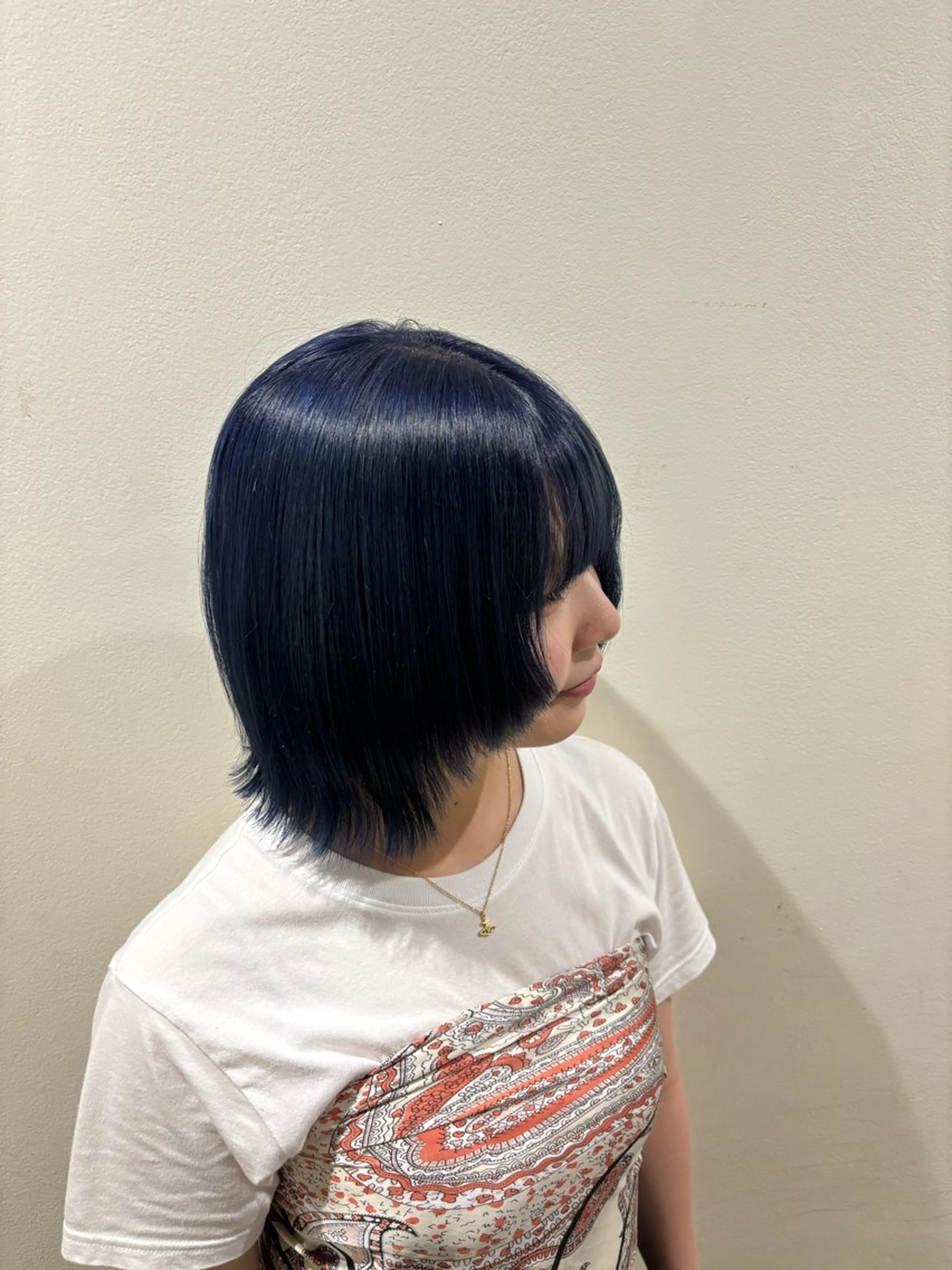 ショート カラー 椛山 美桜のヘアスタイル