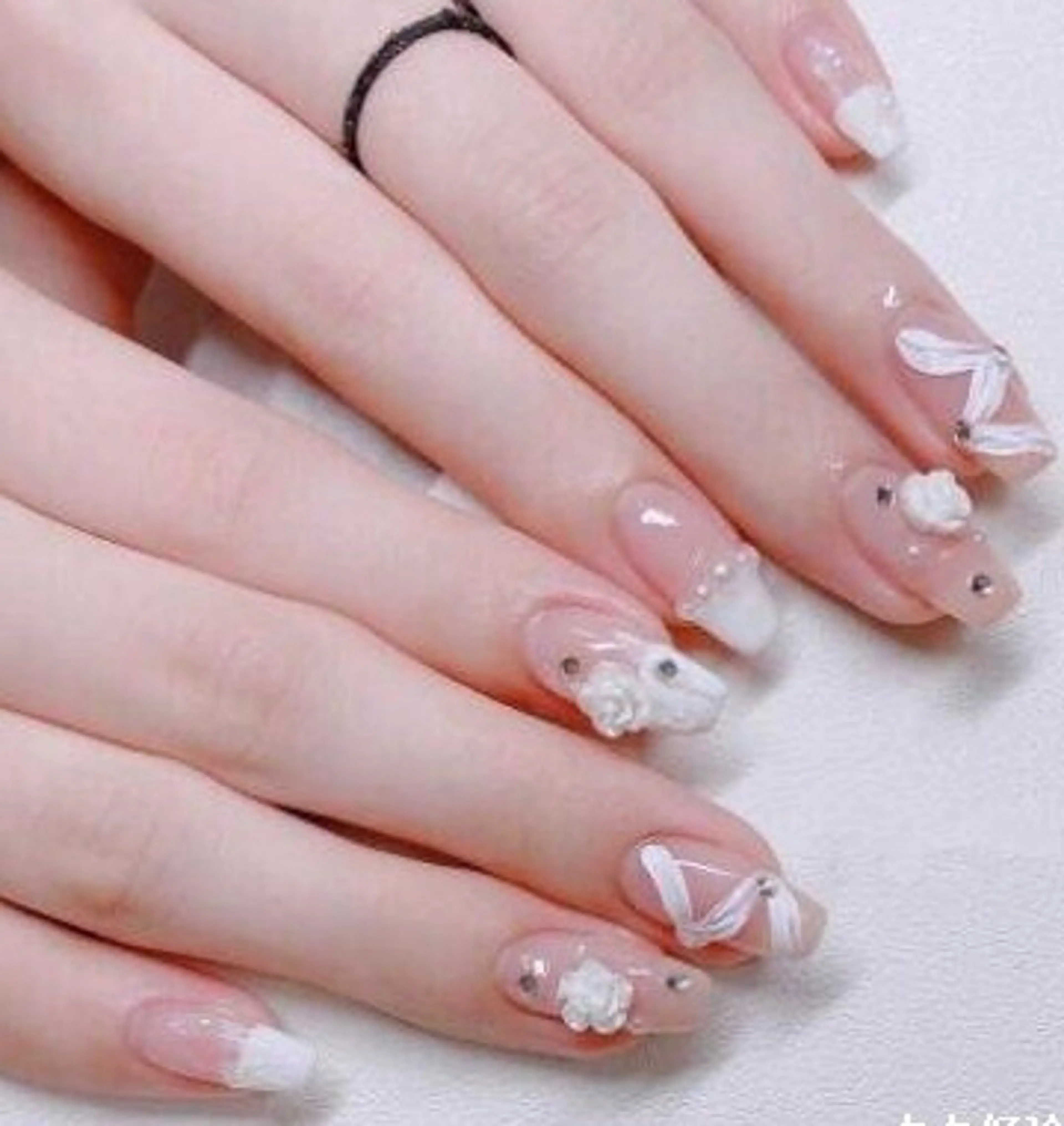 ネイル 💝Aki Nail💝のネイルデザイン