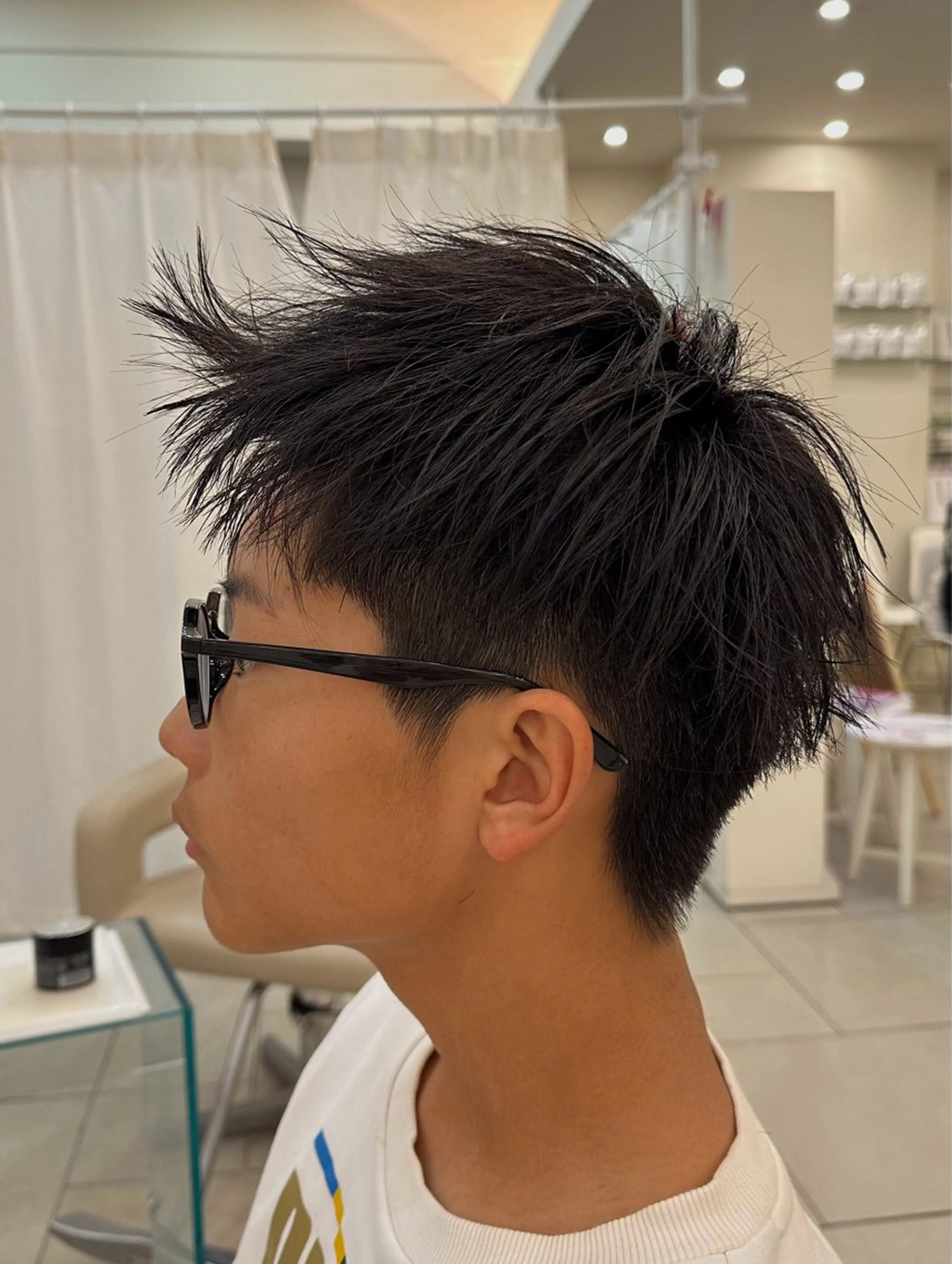 メンズ カット トリートメント 艶カラー/ハイトーン /ブリーチのヘアスタイル