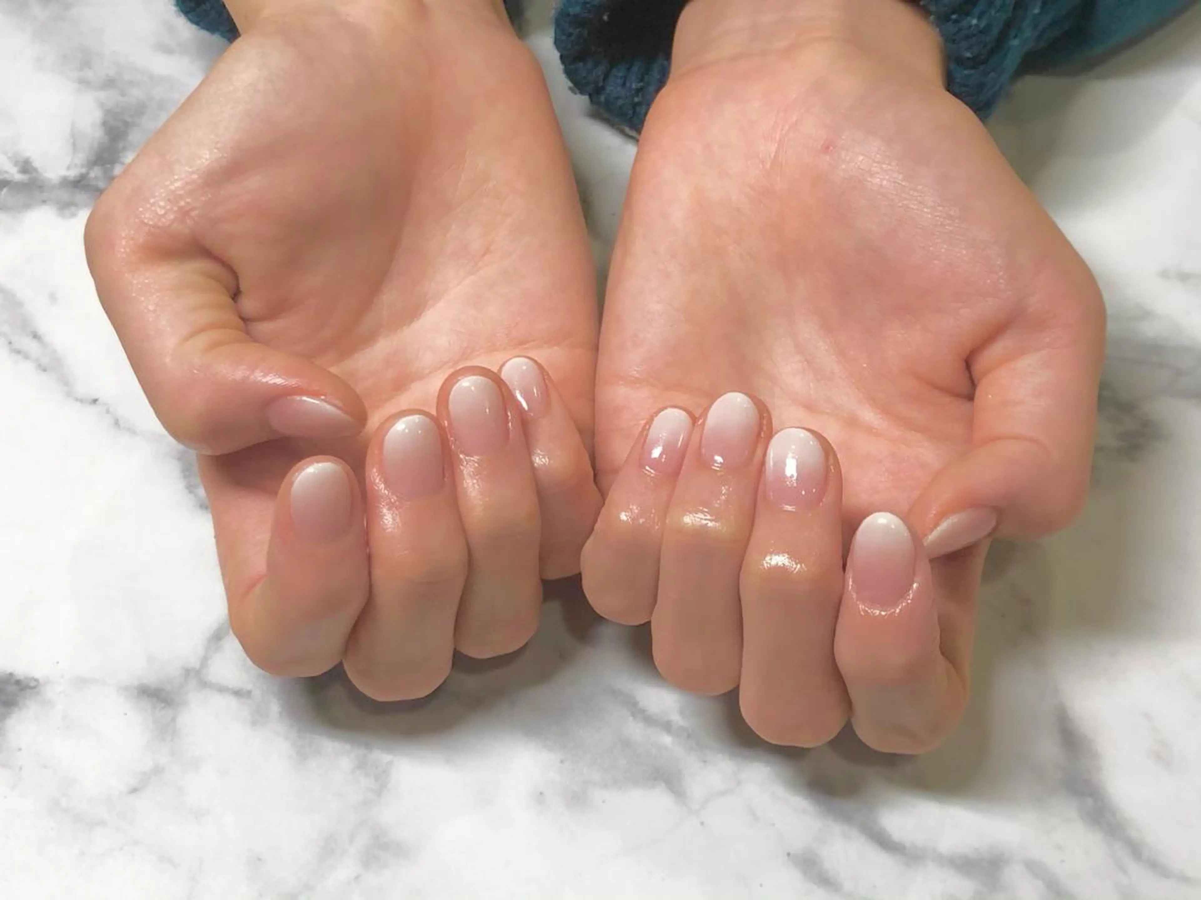 ネイル グラデーション ハンドネイル 🦋Kiyomi. 🦋のネイルデザイン