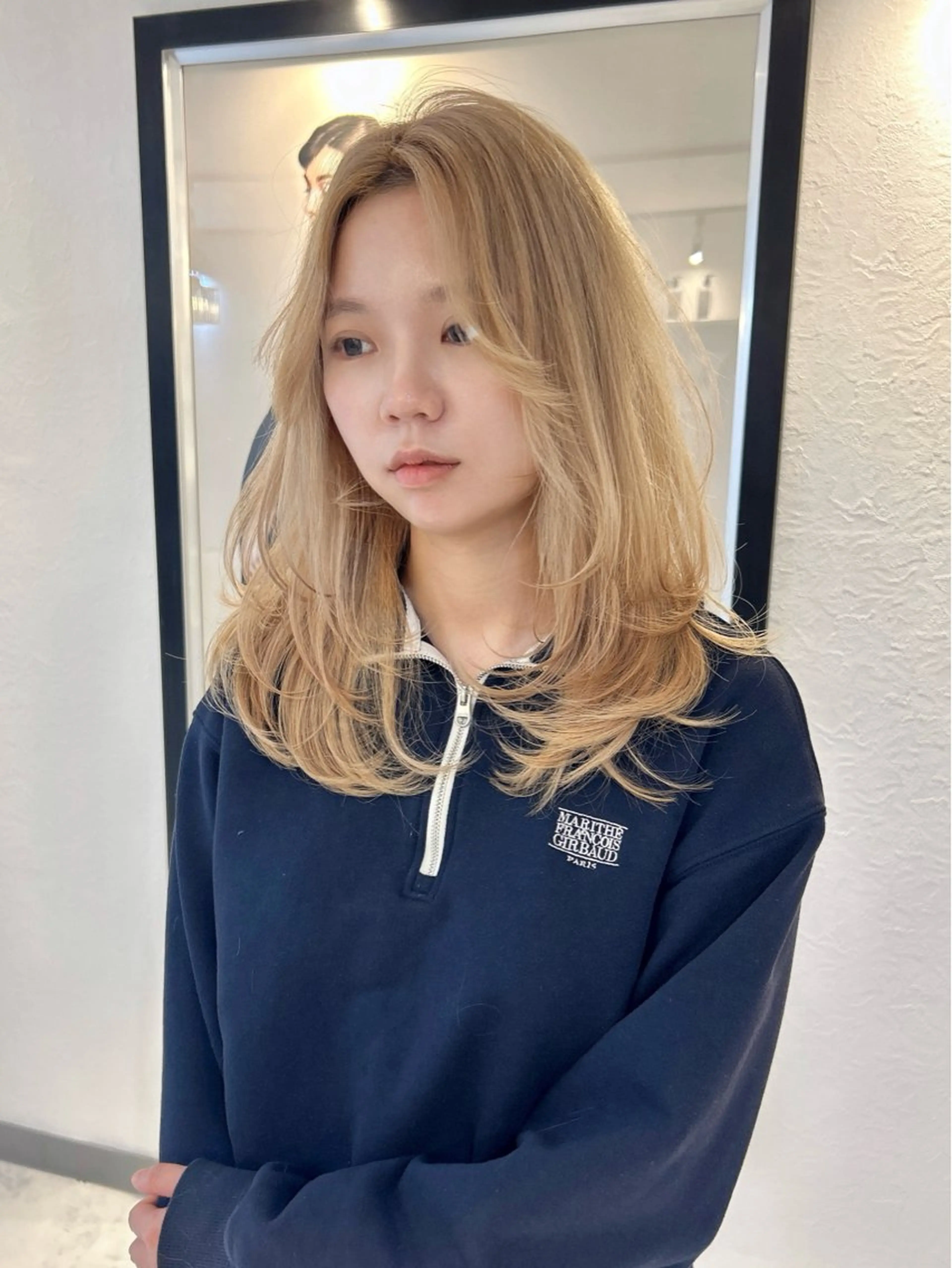 セミロング カラー ヘアカラー トリートメント Via  京都烏丸所属・ハイトーン/髪質改善 /レイヤー/りなのヘアスタイル