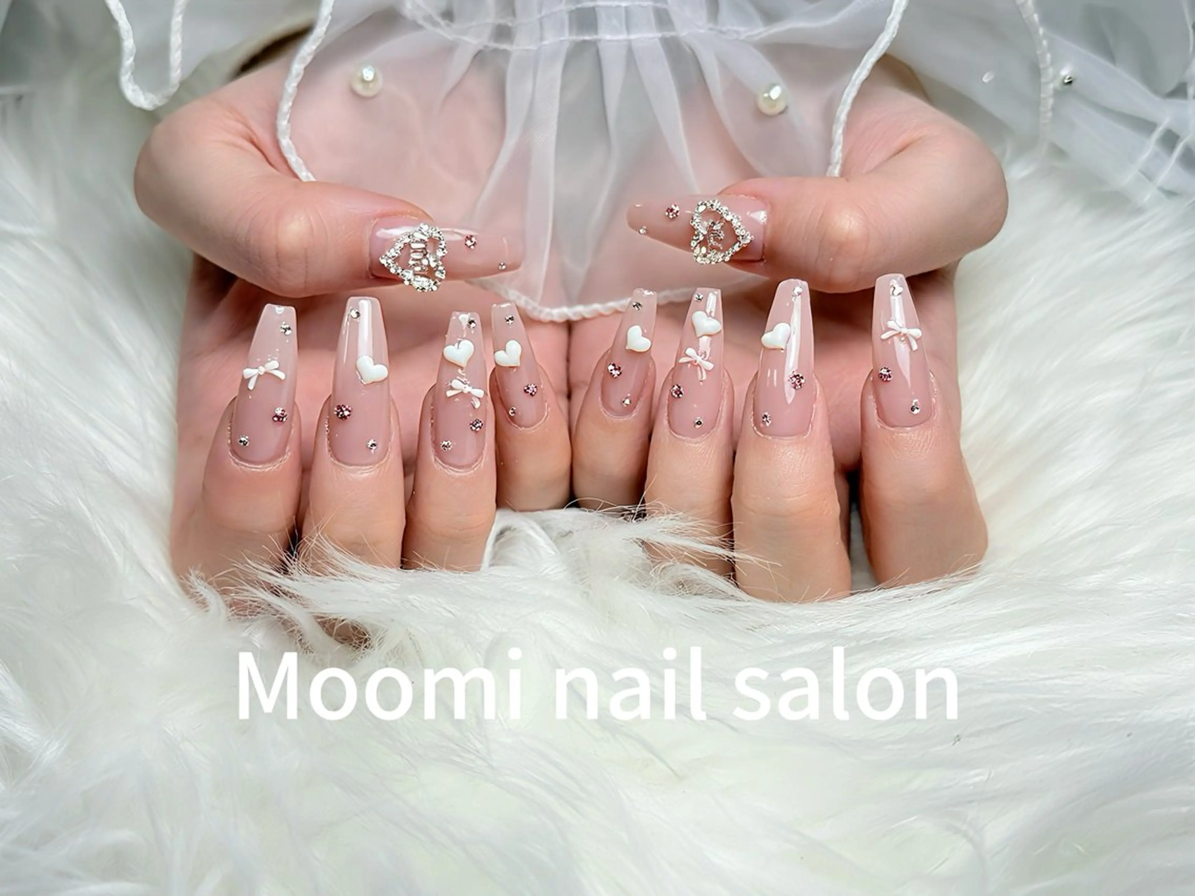 ロング ハンドネイル Moomi nail salonのネイルデザイン