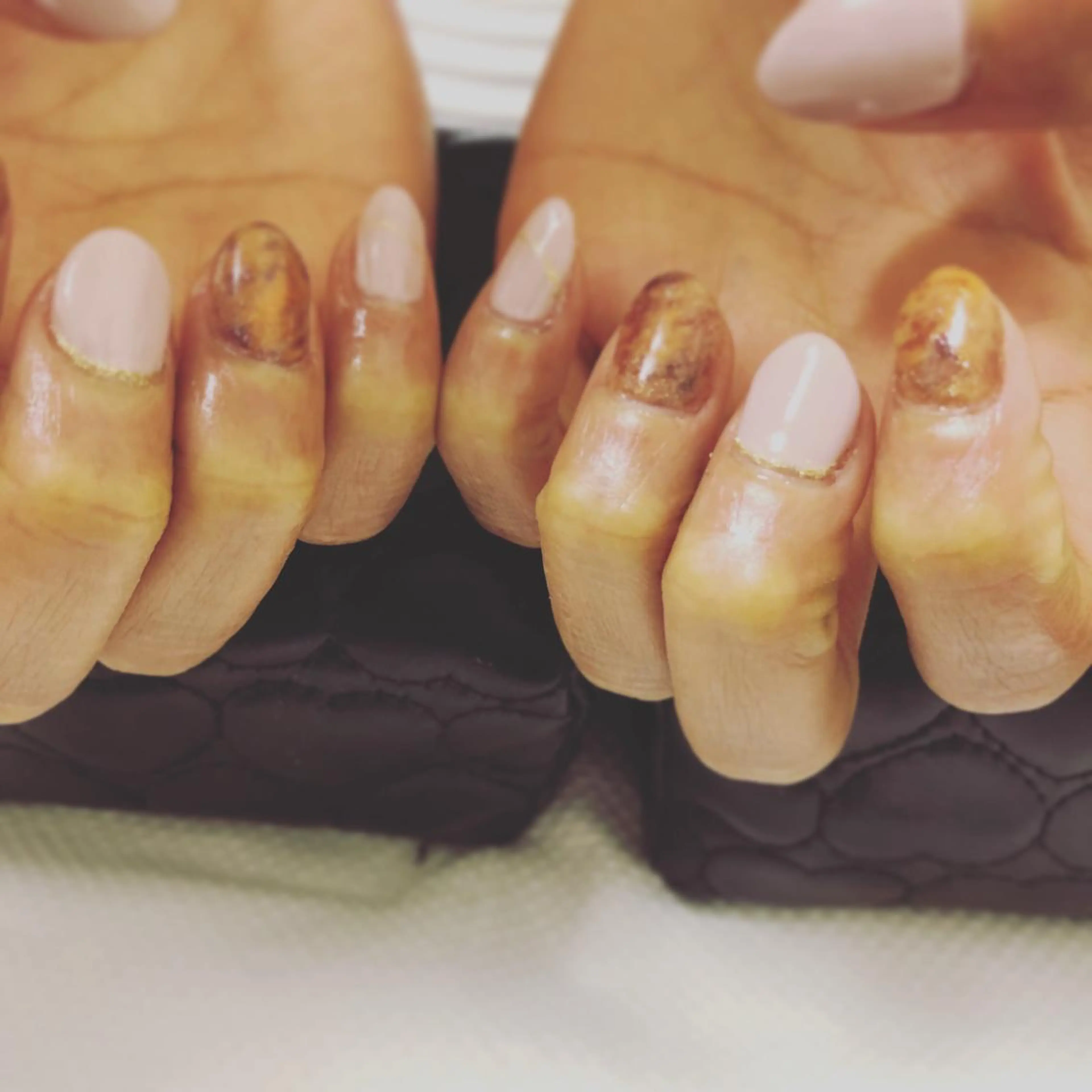 ネイル べっ甲ネイル CHERIMO【lalaLaLa】所属・CHERIMO シェリモのネイルデザイン