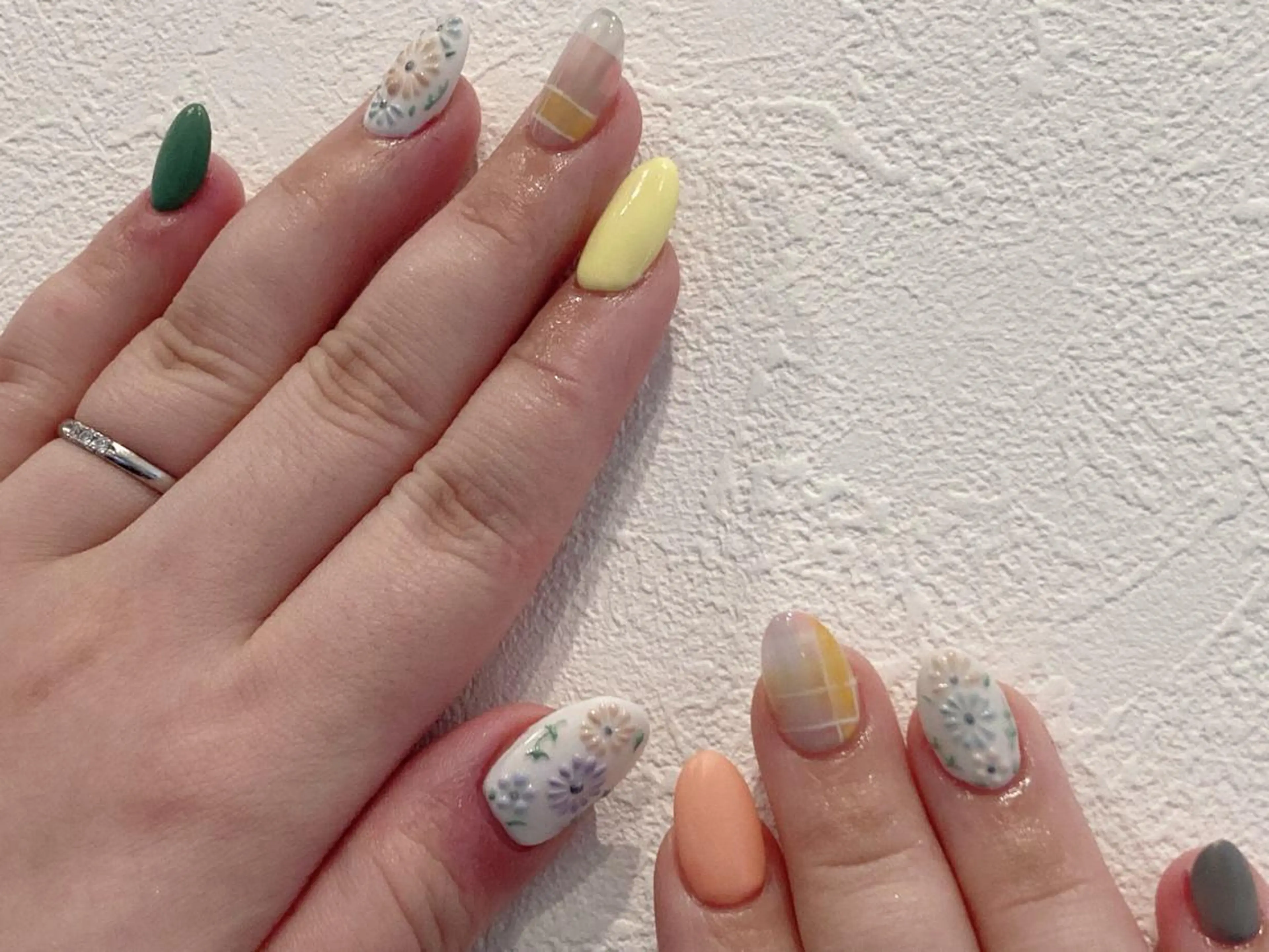 ネイル ハンドネイル フットネイル rea .のネイルデザイン