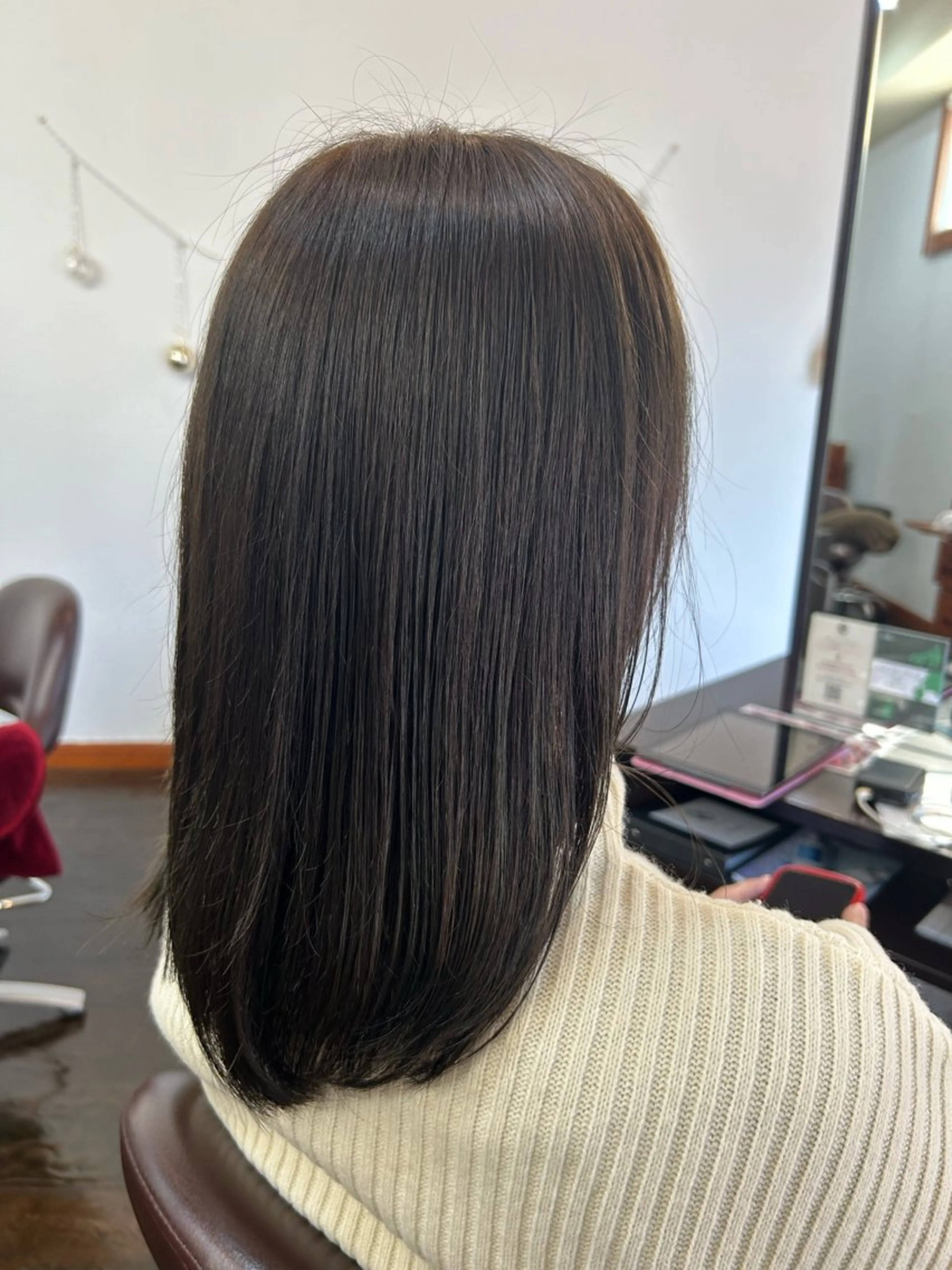 カラー アッシュ アッシュグレー 坂本 瑞季 🤍 髪質改善のヘアスタイル