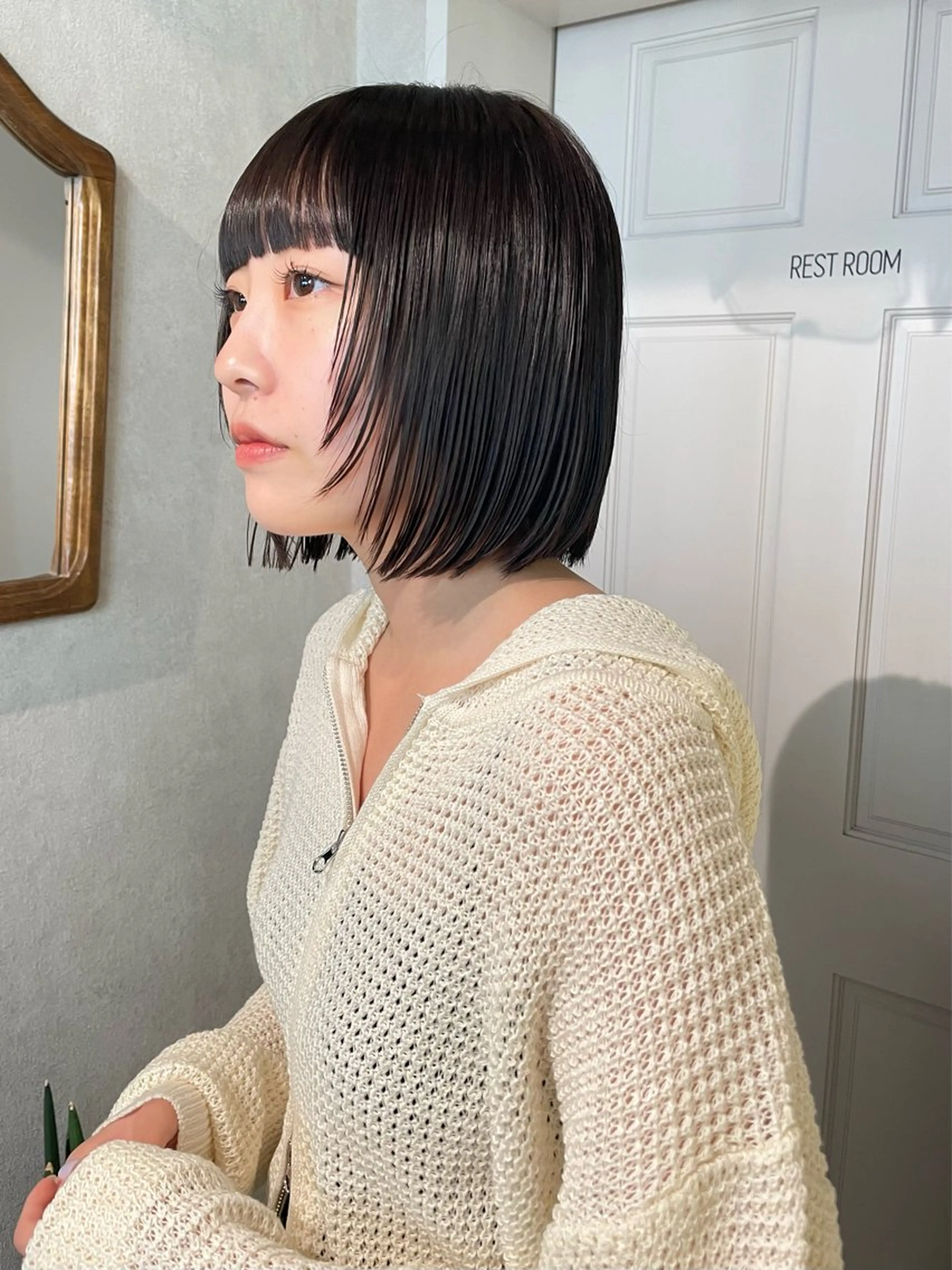 ショート カラー ボブ 顔まわりレイヤー 顔周りカット レイヤーカット カット ヘアカラー トリートメント ナチュラル透明感🌱 小山美樹子のヘアスタイル