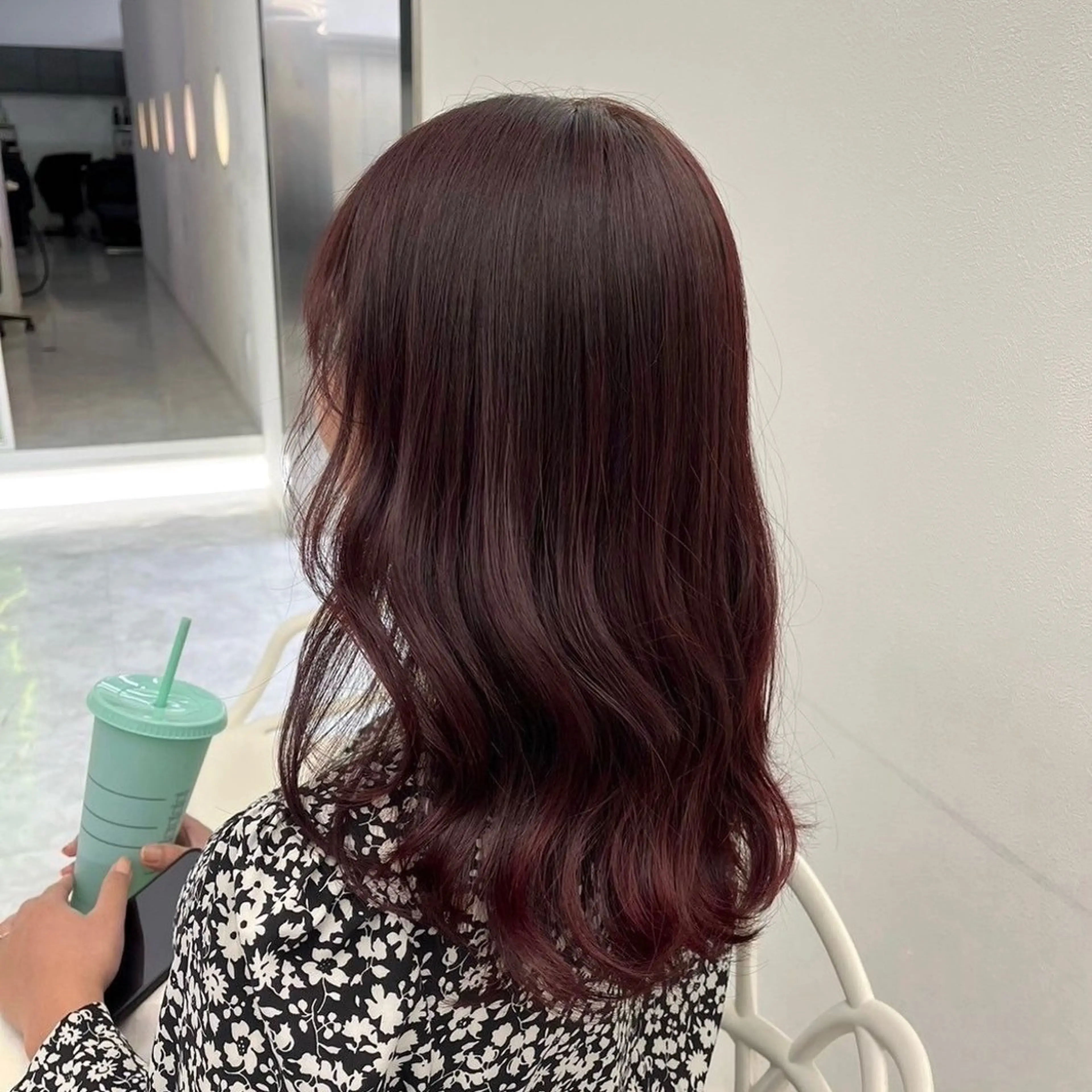 カラー 🤍韓国ワンホンヘ ア SHIONE🤍のヘアスタイル