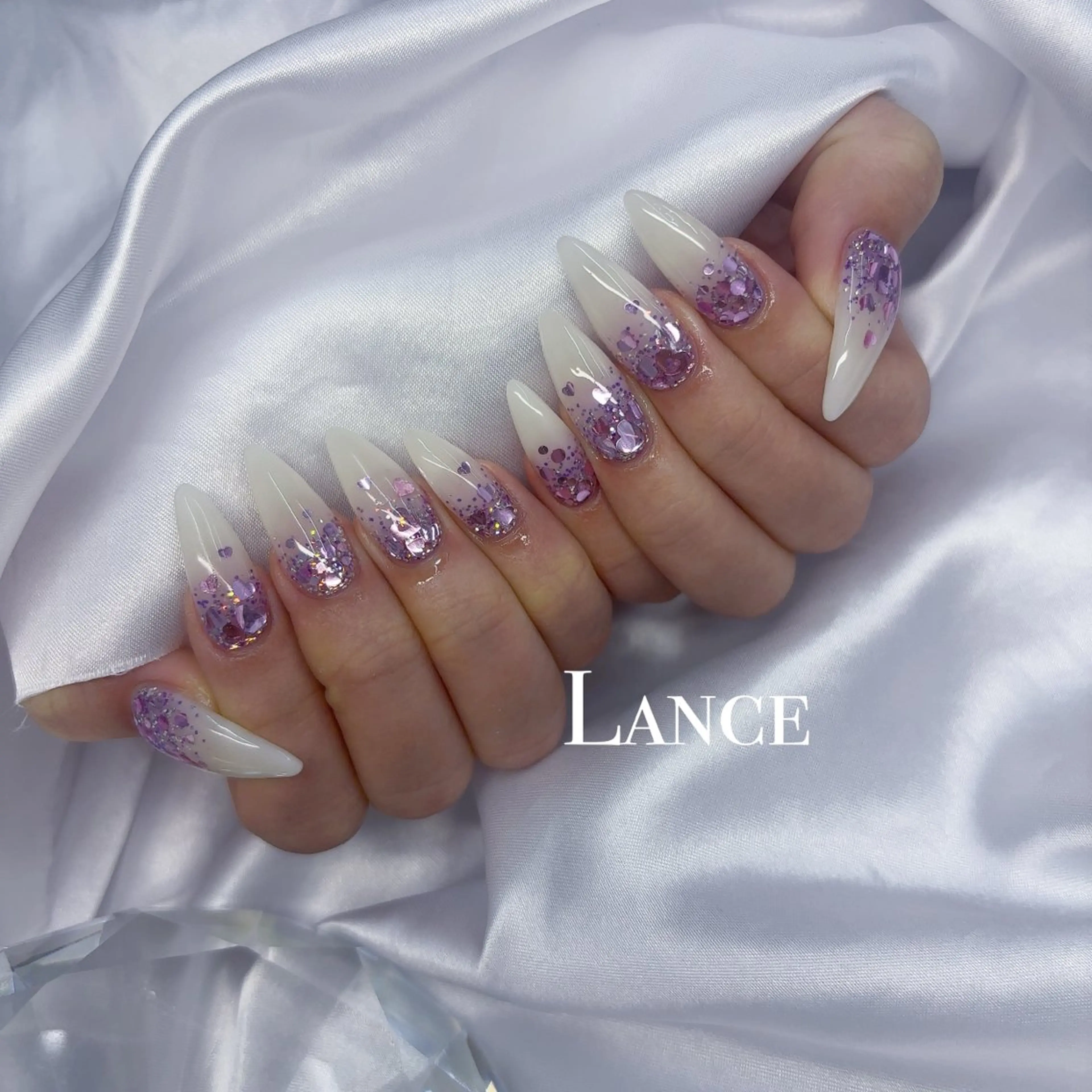 ネイル オーロラネイル フットネイル フレンチネイル ガラスフレンチ 氷ネイル・うるうるネイル ハンドネイル Lance nailのネイルデザイン