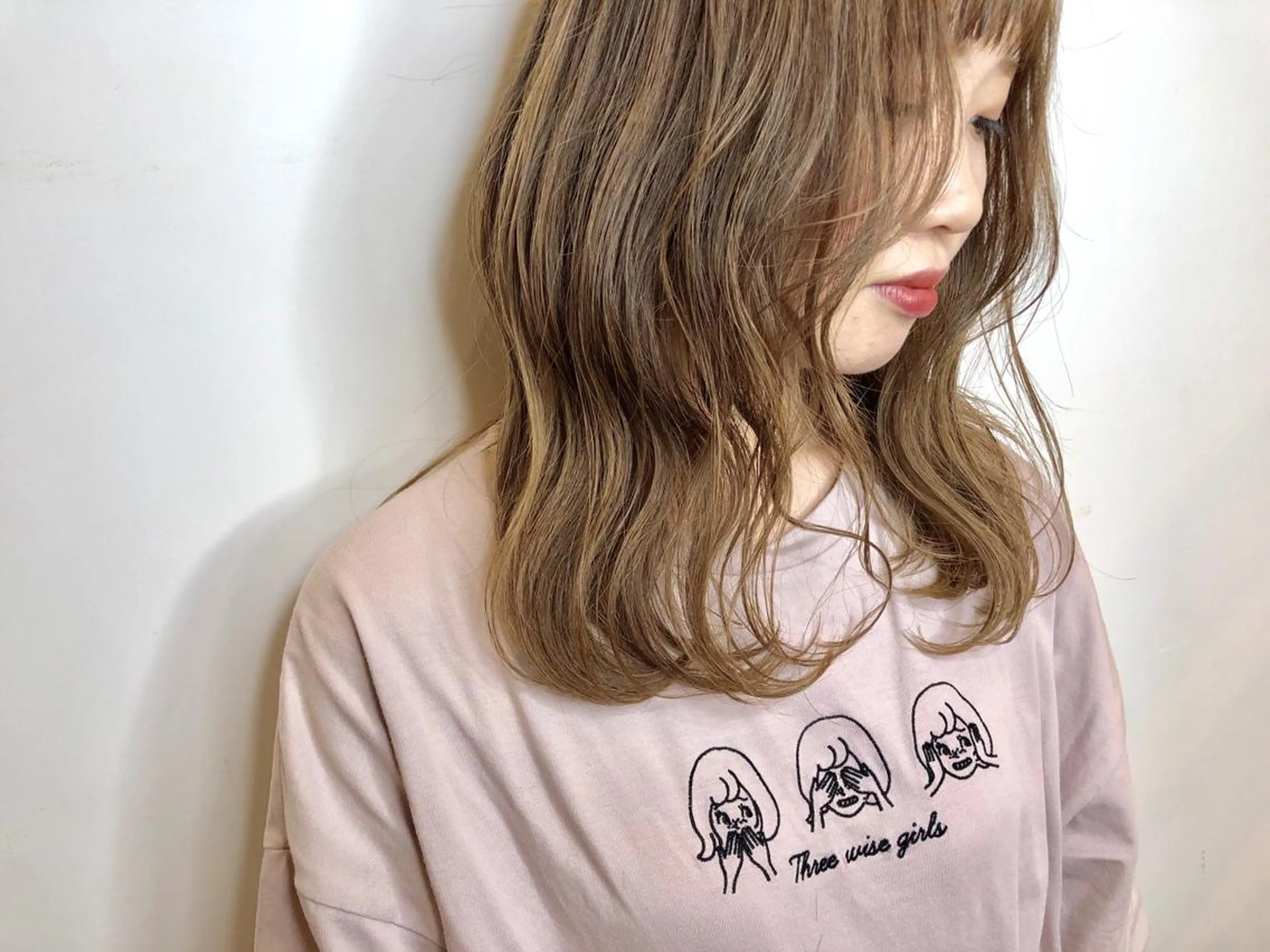 セミロング カット ヘアカラー エクステ 美髪改善・エクステ・ ストレート/カンジのヘアスタイル