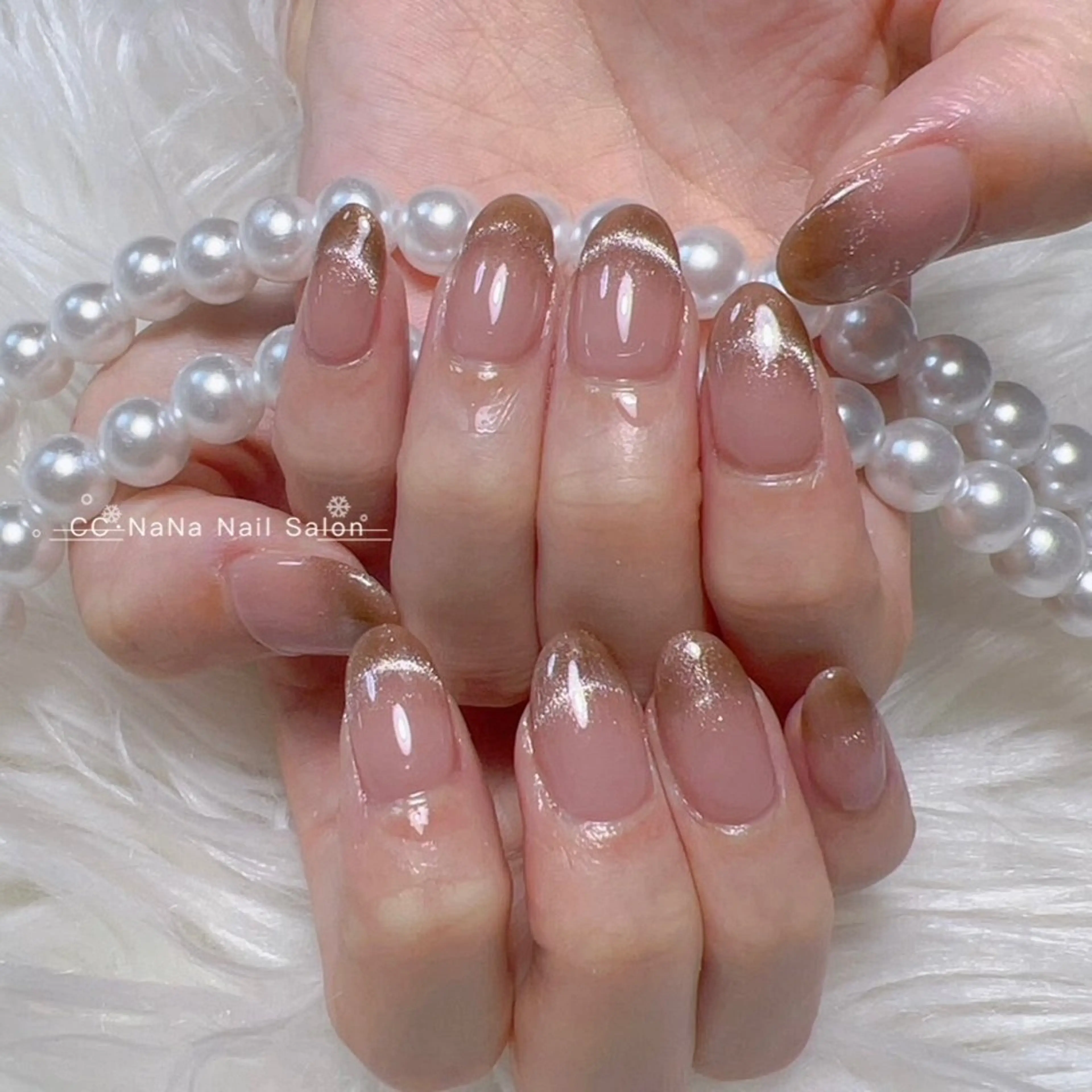 ネイル フレンチネイル グラデーション キラキラネイル マグネットネイル マグネットフレンチ ハンドネイル CC NaNa ワンホンネイル🌙Nのネイルデザイン