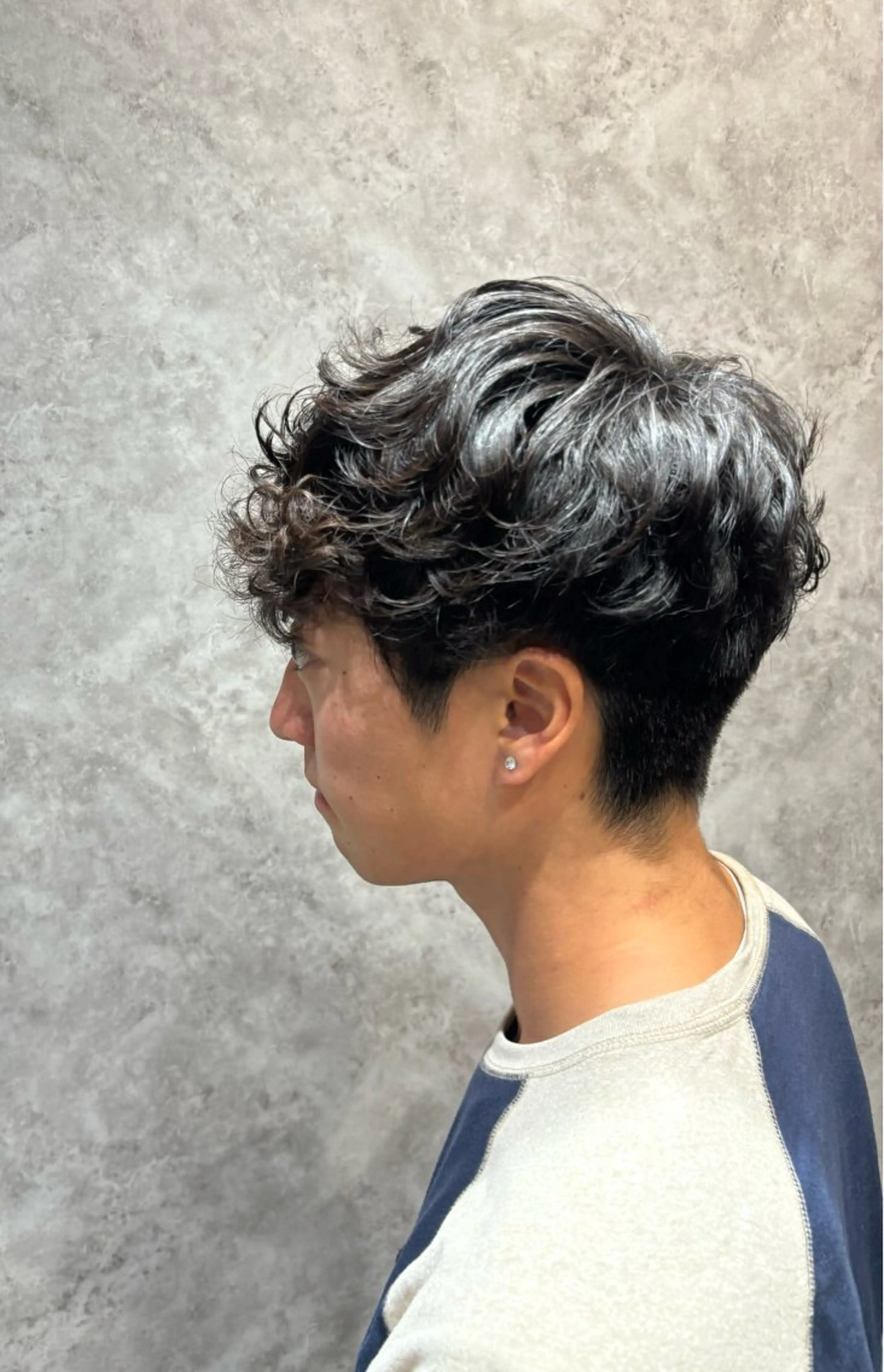 メンズ スペインカール 刈り上げ カット パーマ 福澤玲央／博多／千代 ／メンズカットのヘアスタイル