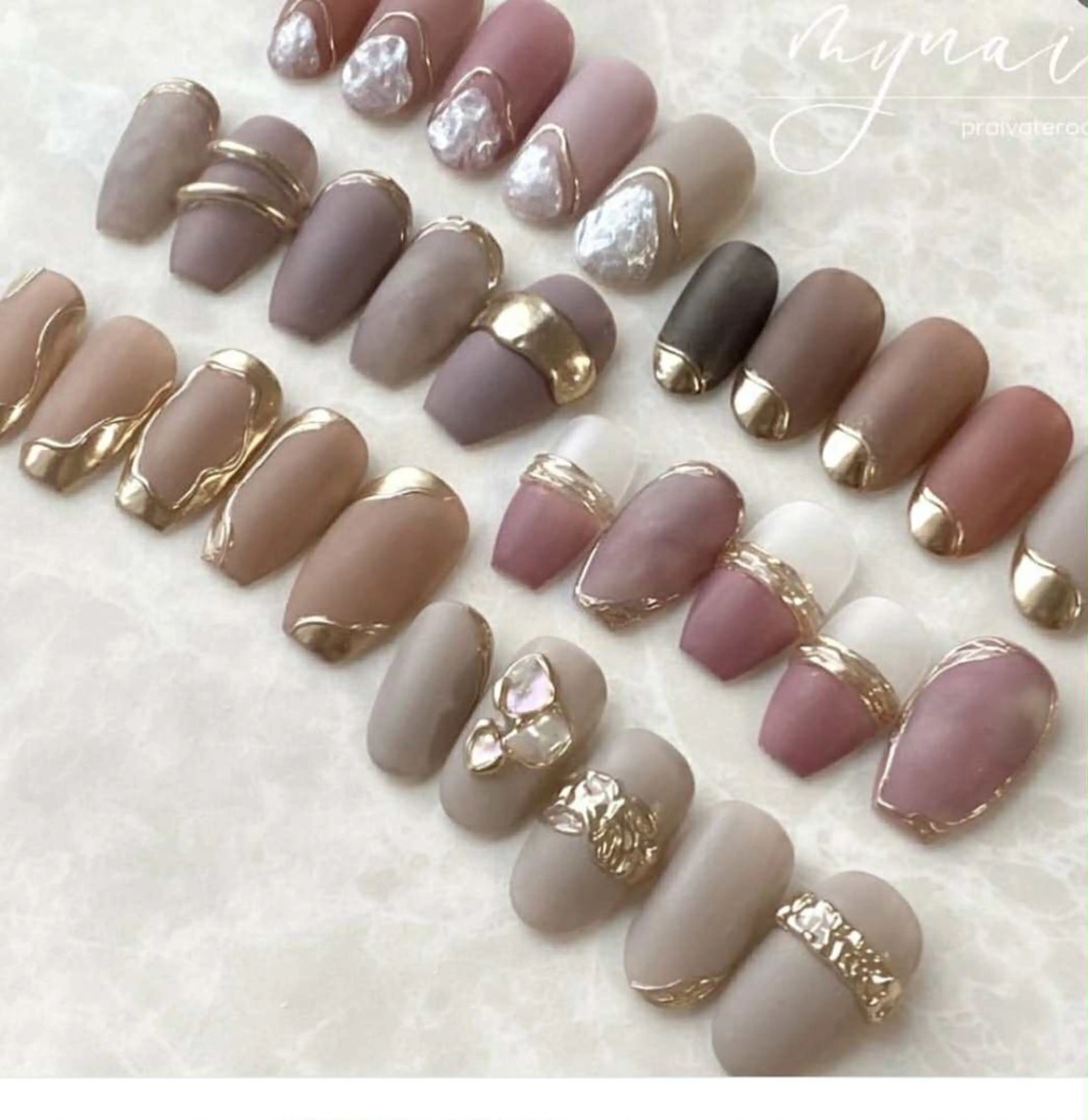 ミラーデザインネイル🪞💅(オフ有り)の写真