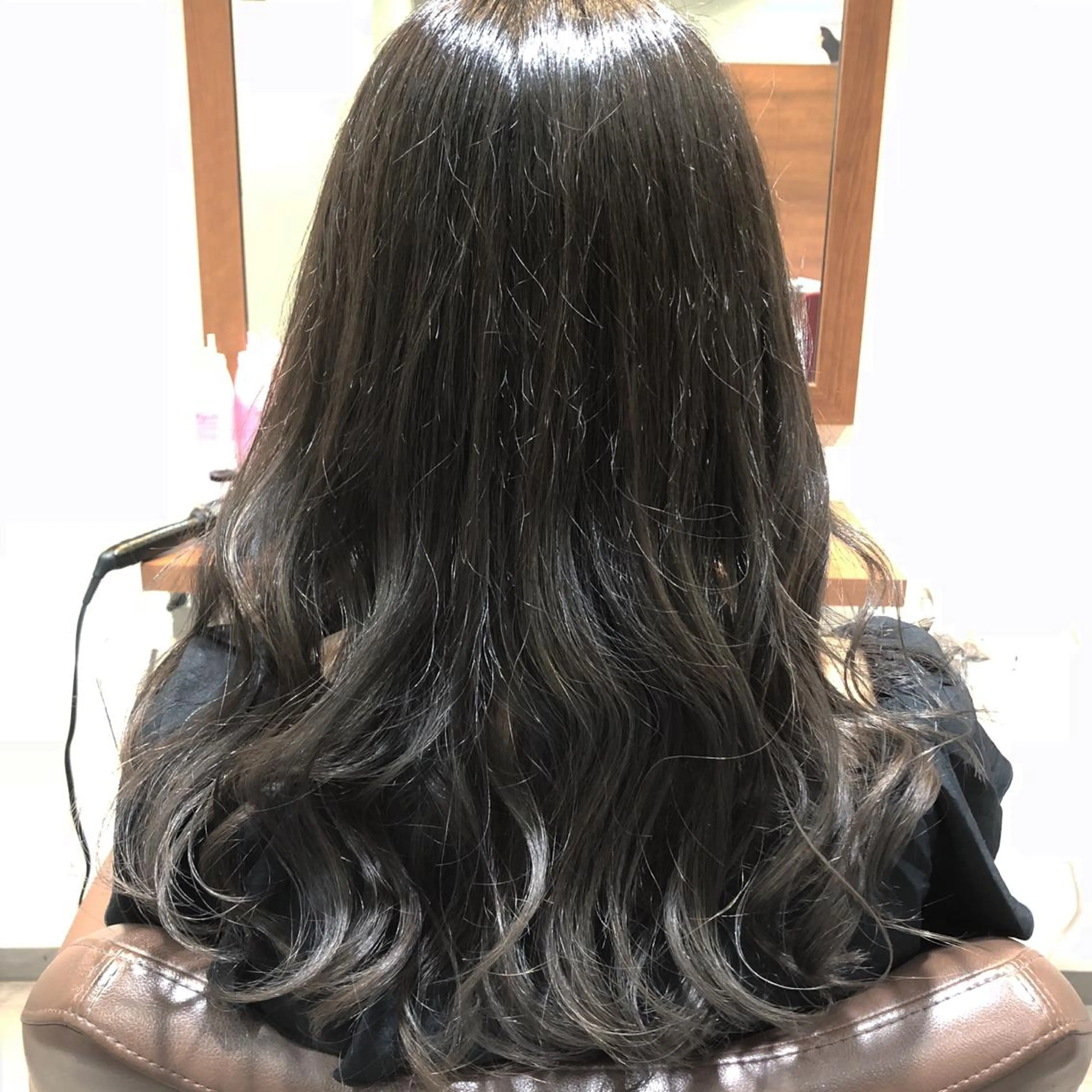 セミロング カラー シルバー 萩原 凌✄﻿のヘアスタイル