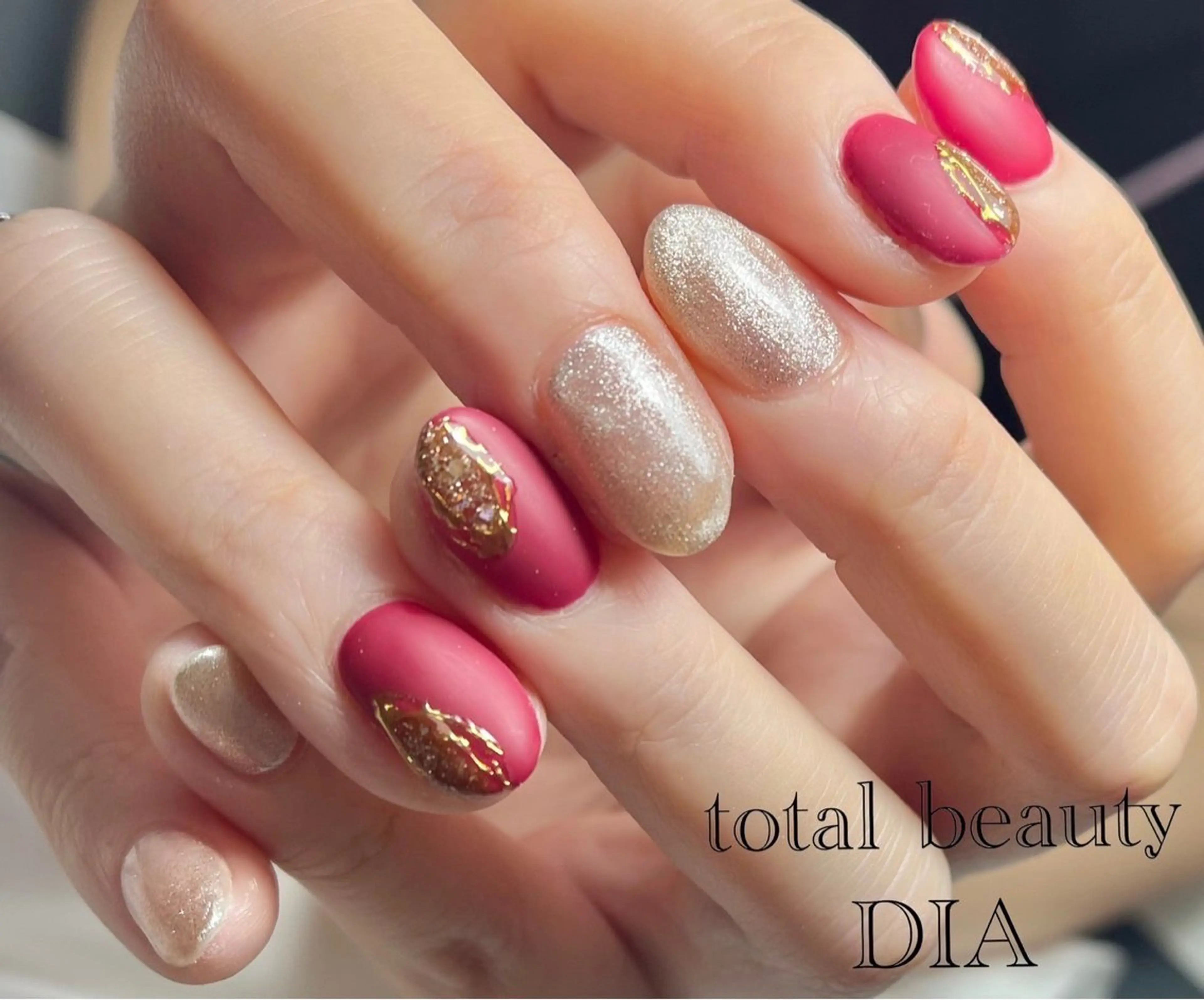 ネイル total beauty DIA所属・ネイリスト SHOKOのネイルデザイン