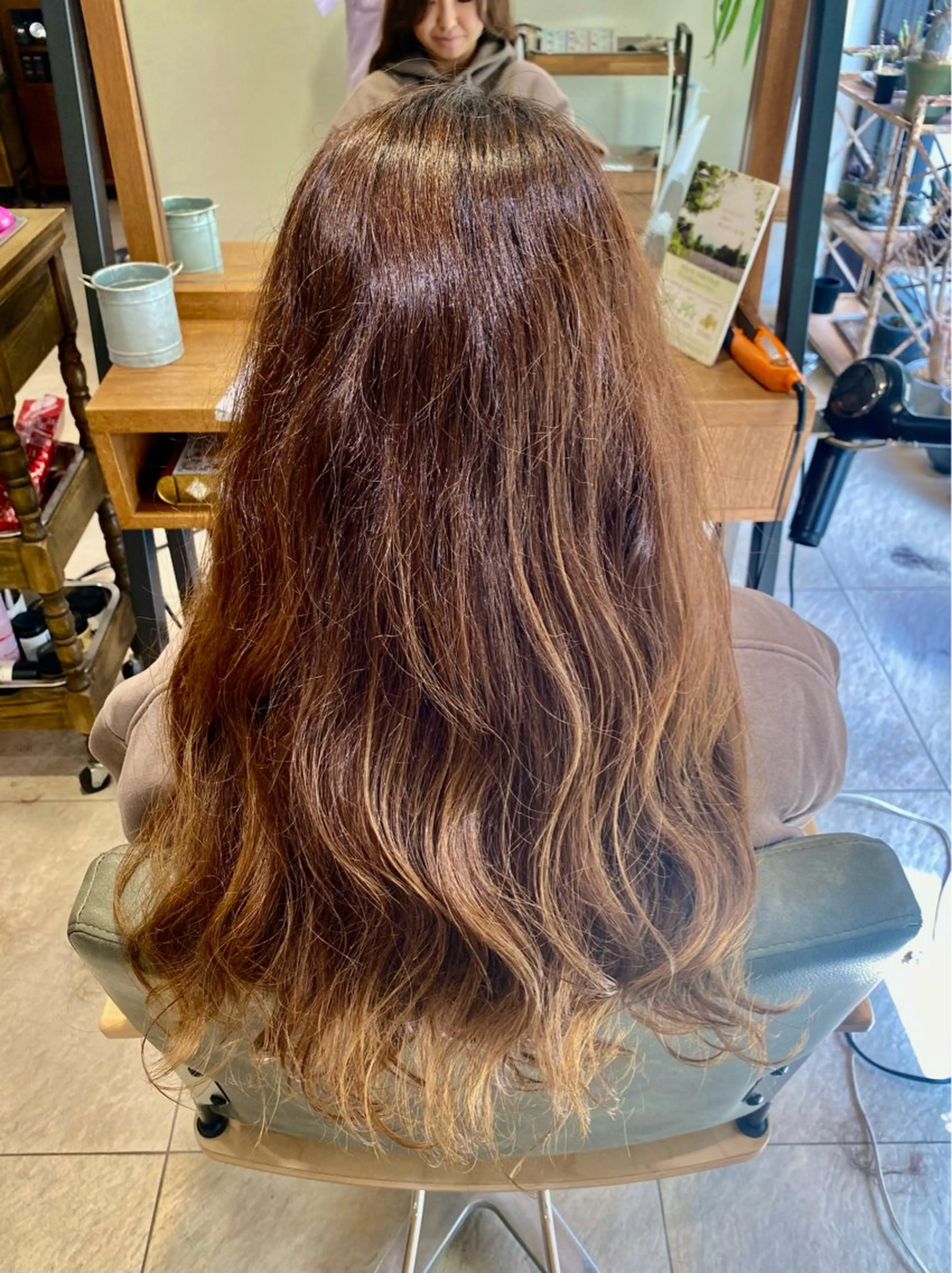 ロング カット LiC えりのヘアスタイル