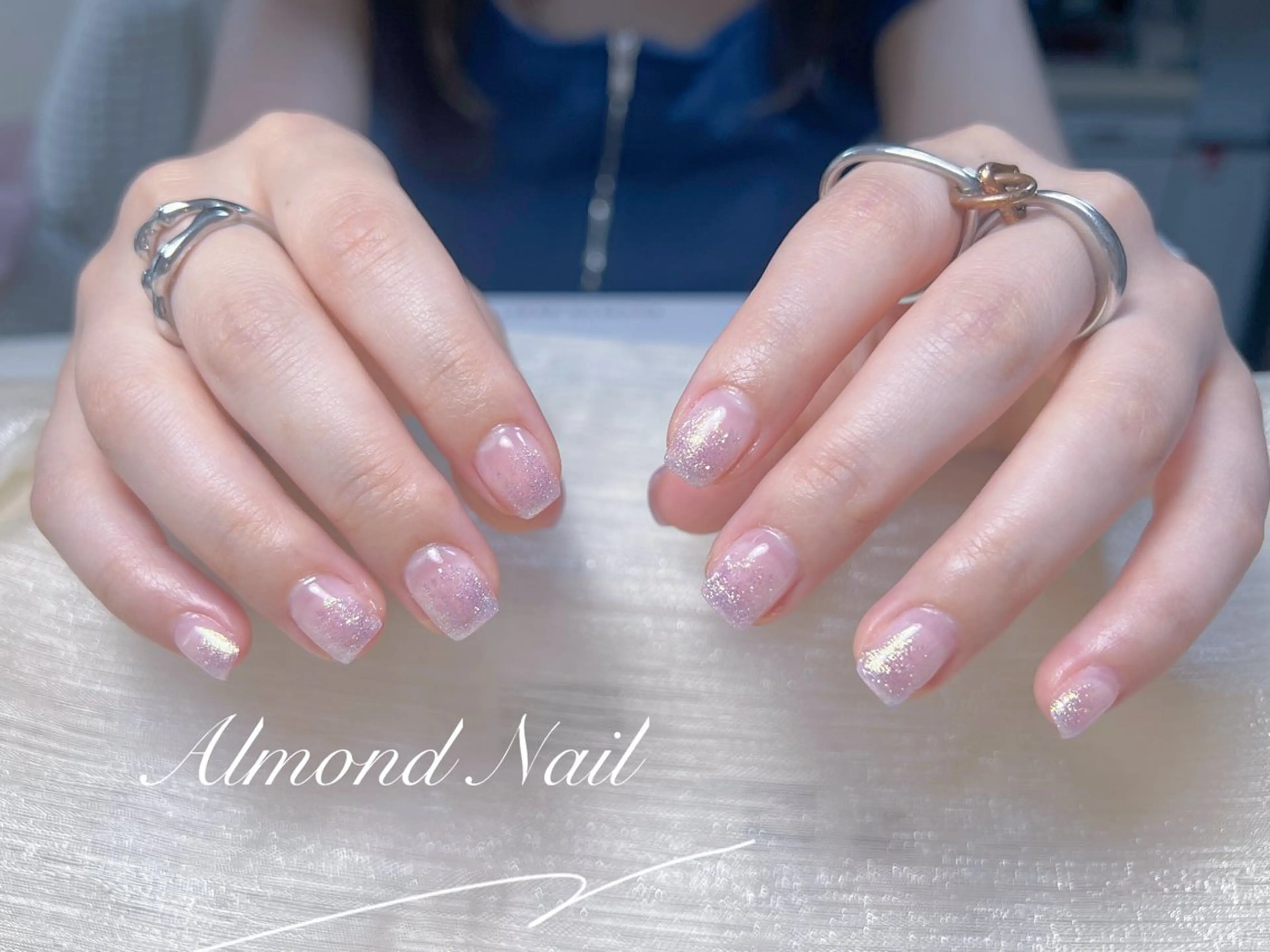ネイル ハンドネイル Almond Nail 亀戸のネイルデザイン