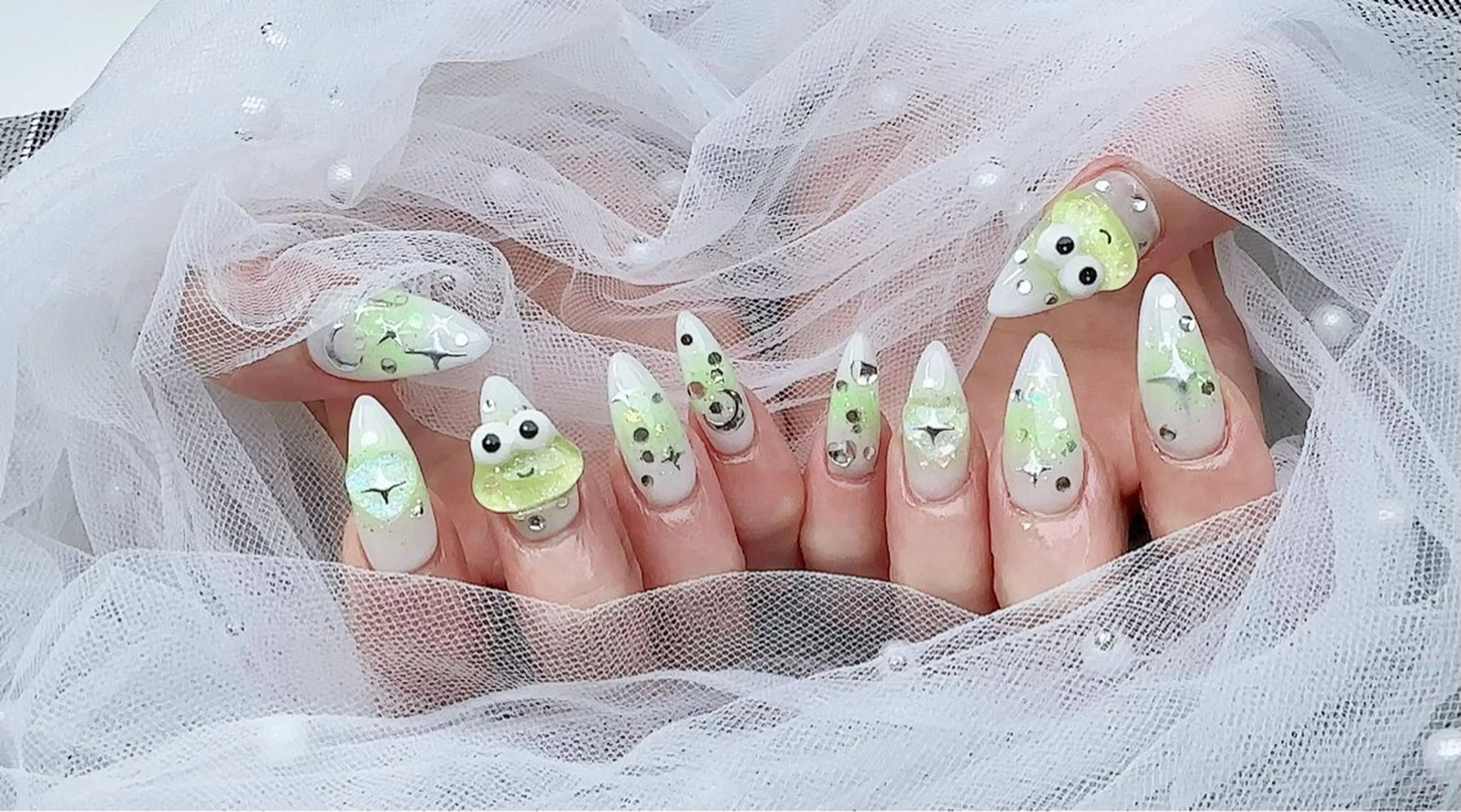 ネイル R salonのネイルデザイン