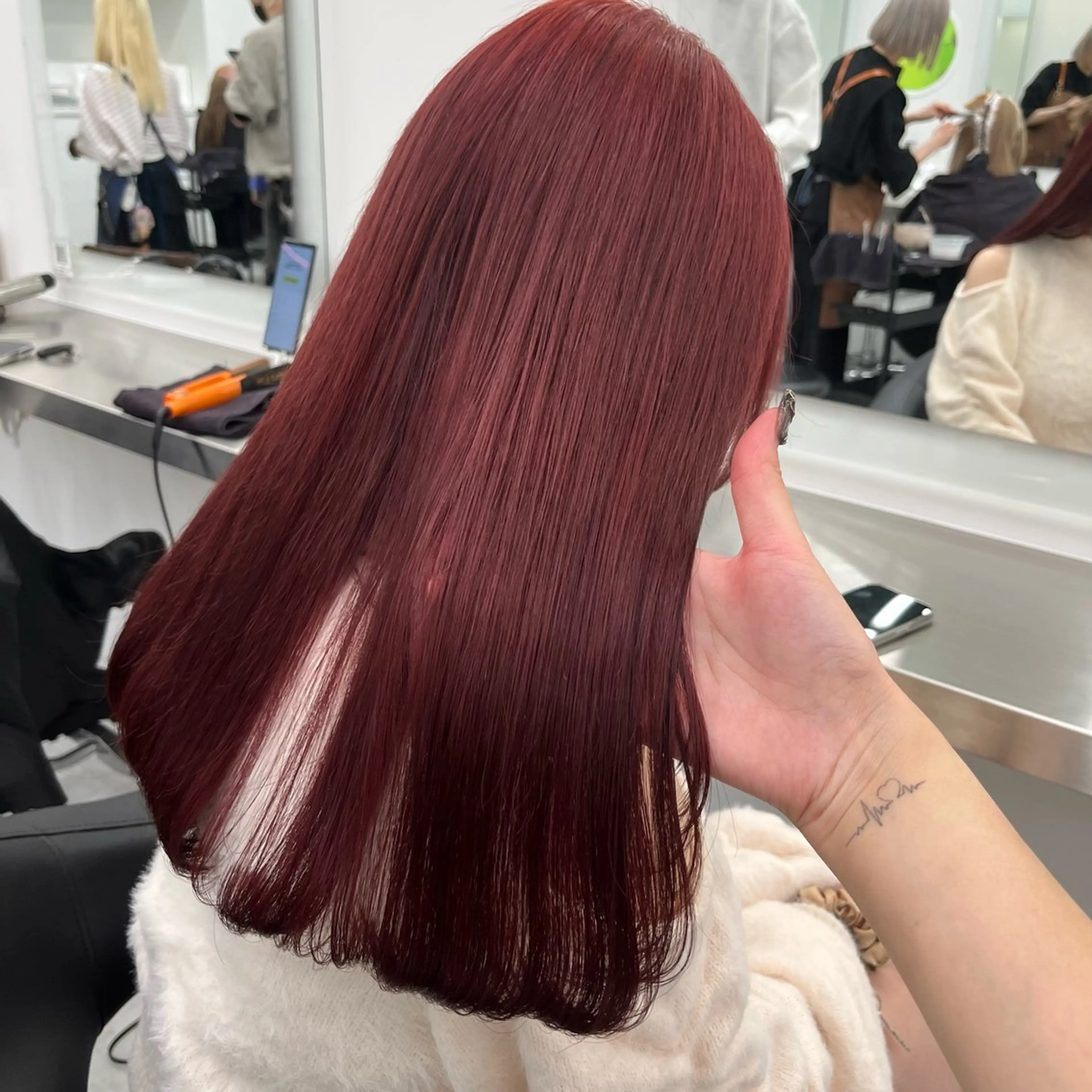 ロング ヘアカラー トリートメント ヘッドスパ ヘアセット 💗韓国暖色ヘア NO.1💗🪽のヘアスタイル