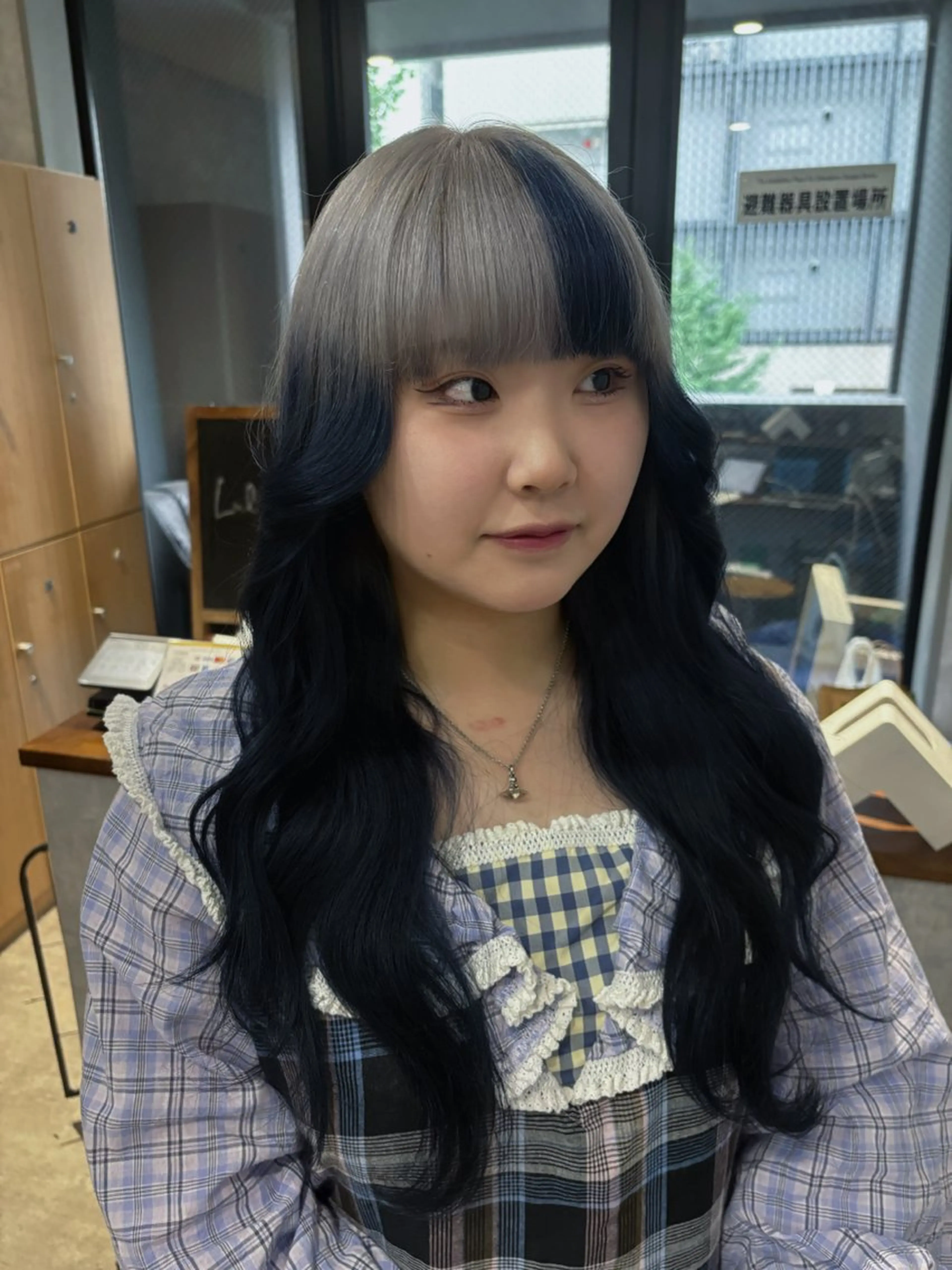 ロング カット ヘアカラー トリートメント 🌐NATSUMI 🌐【寒色カラー】のヘアスタイル