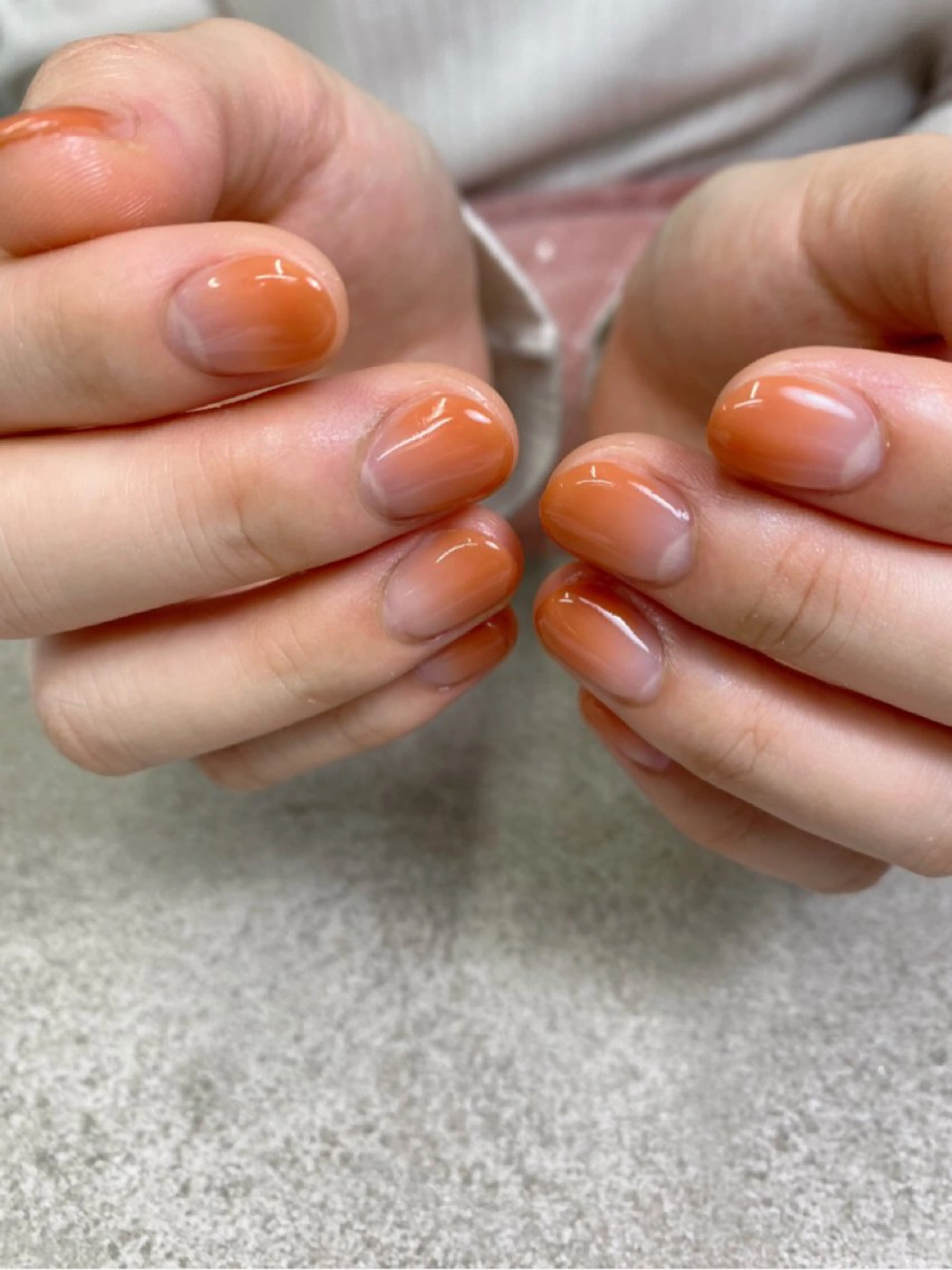 【ハンド】♡カラーグラデーション♡オフ有り　✨丁寧な甘皮ケア付き✨の写真