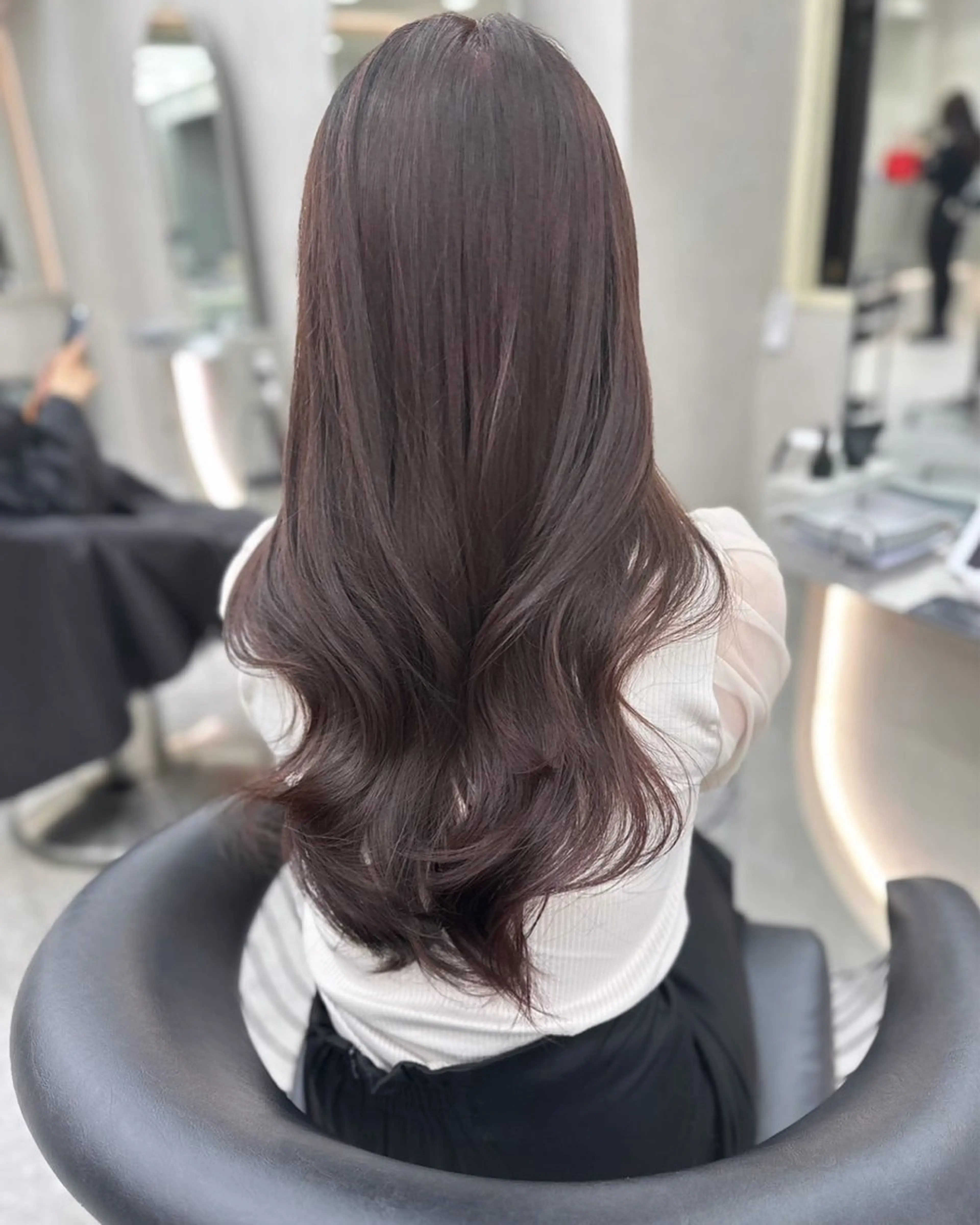 ロング カット ヘアカラー MOMOHA/ 🍑レイヤーカットのヘアスタイル