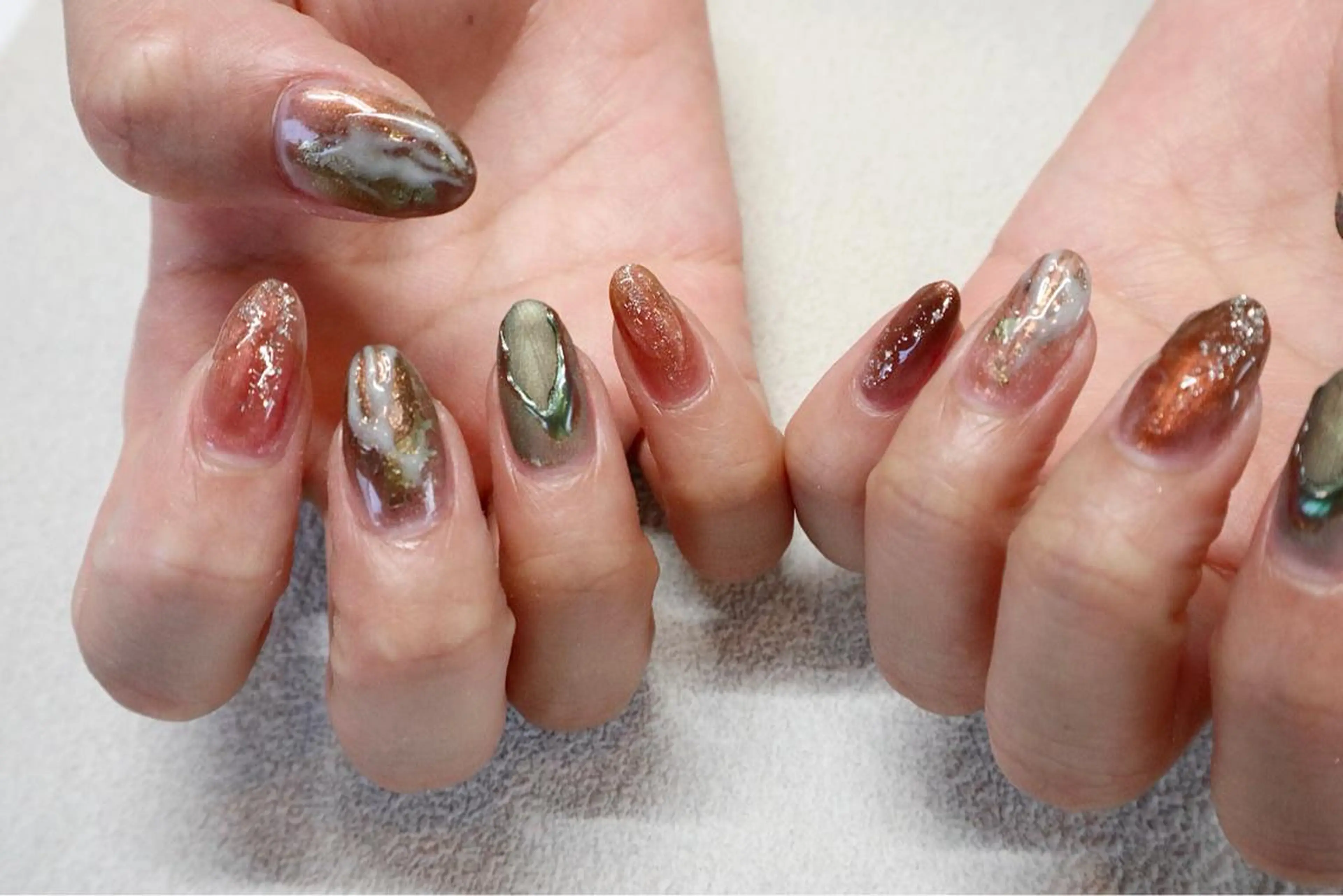 ネイル ハンドネイル 小河 仁美のネイルデザイン