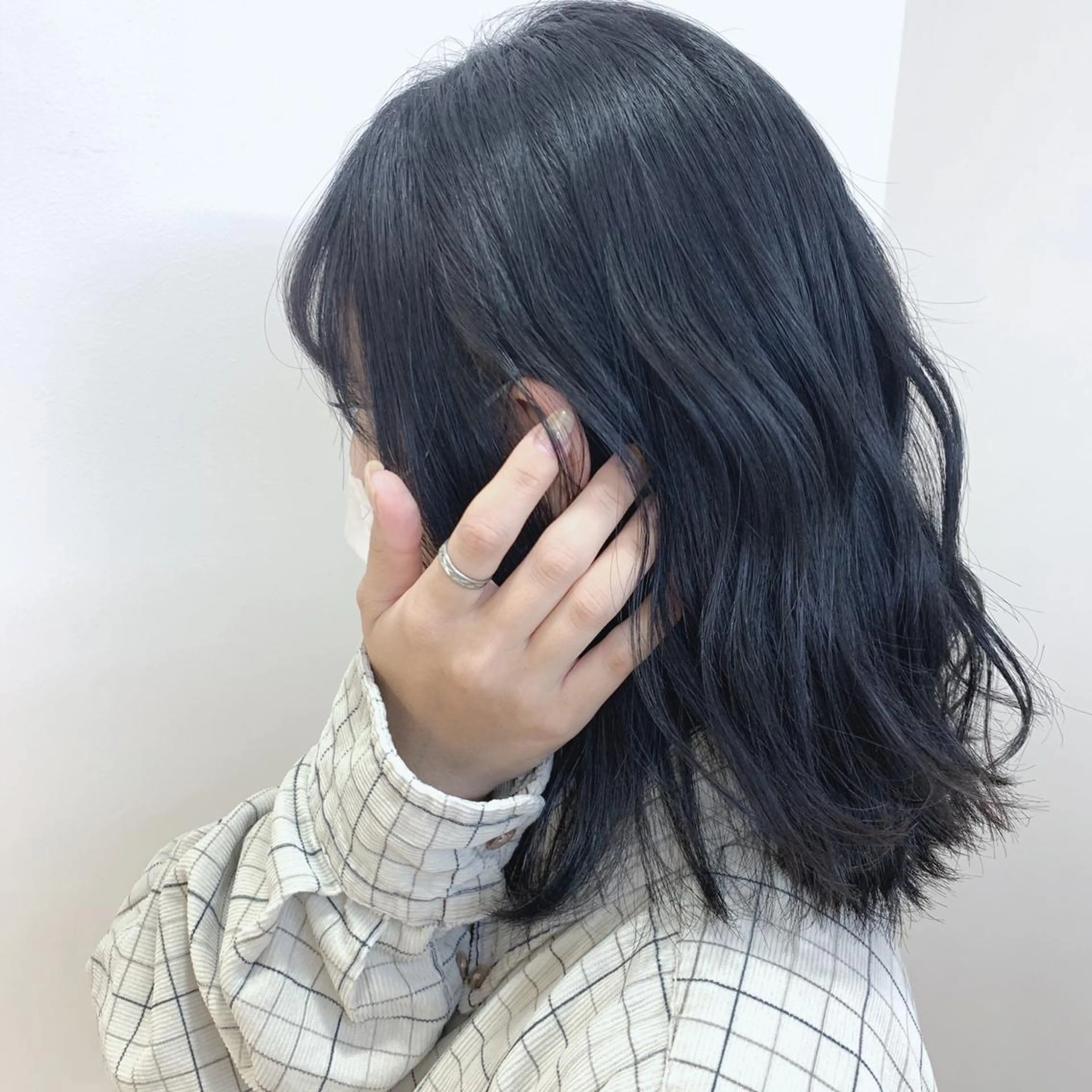 ミディアム カラー ヘアアレンジ カット ヘアカラー トリートメント yuka .のヘアスタイル