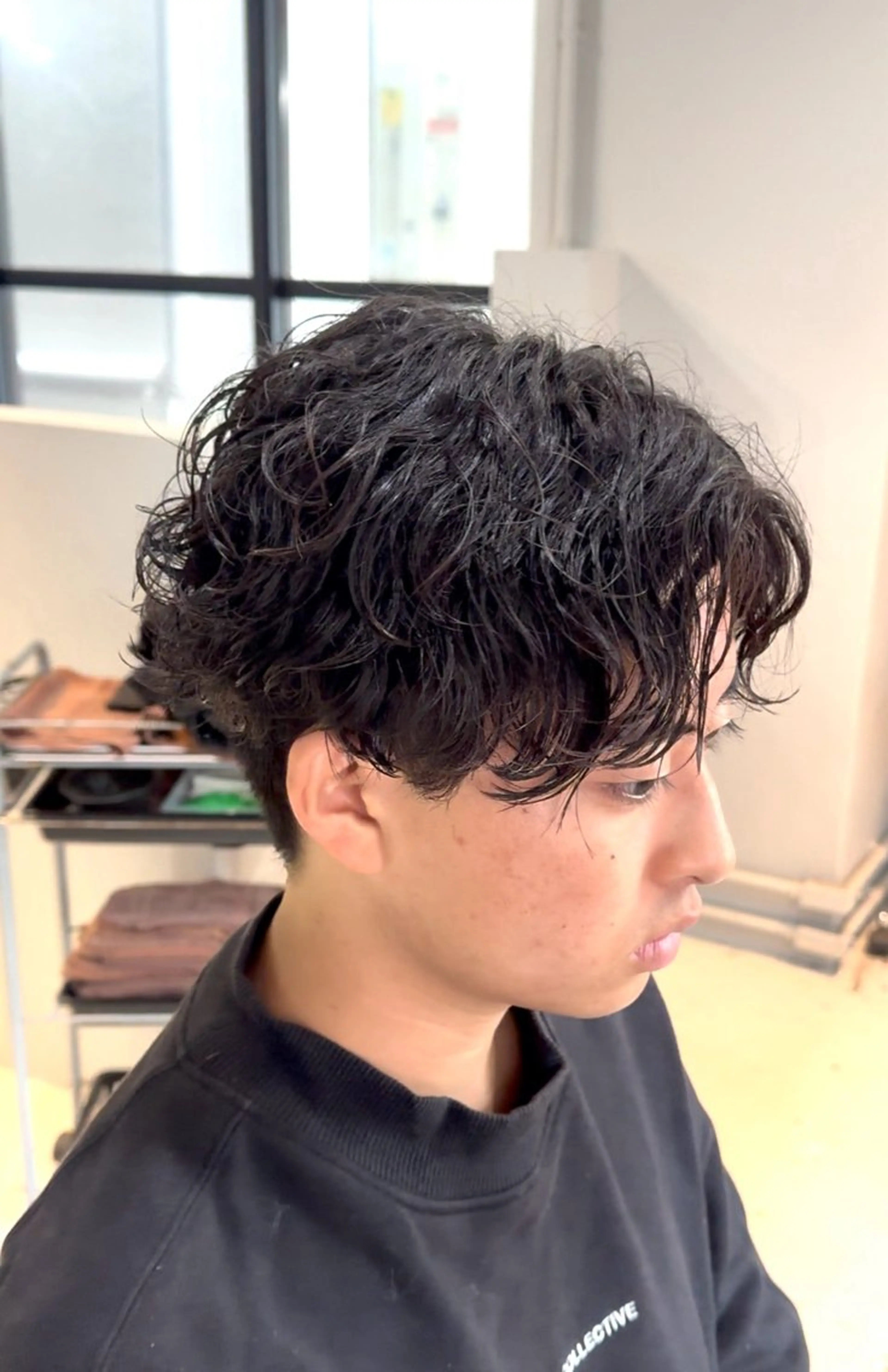 ショート パーマ メンズ メンズパーマ 波巻きパーマ カット パーマ men's salon gaudi 高槻店所属・波巻きパーマ/ 曲がる縮毛矯正/川岸のヘアスタイル