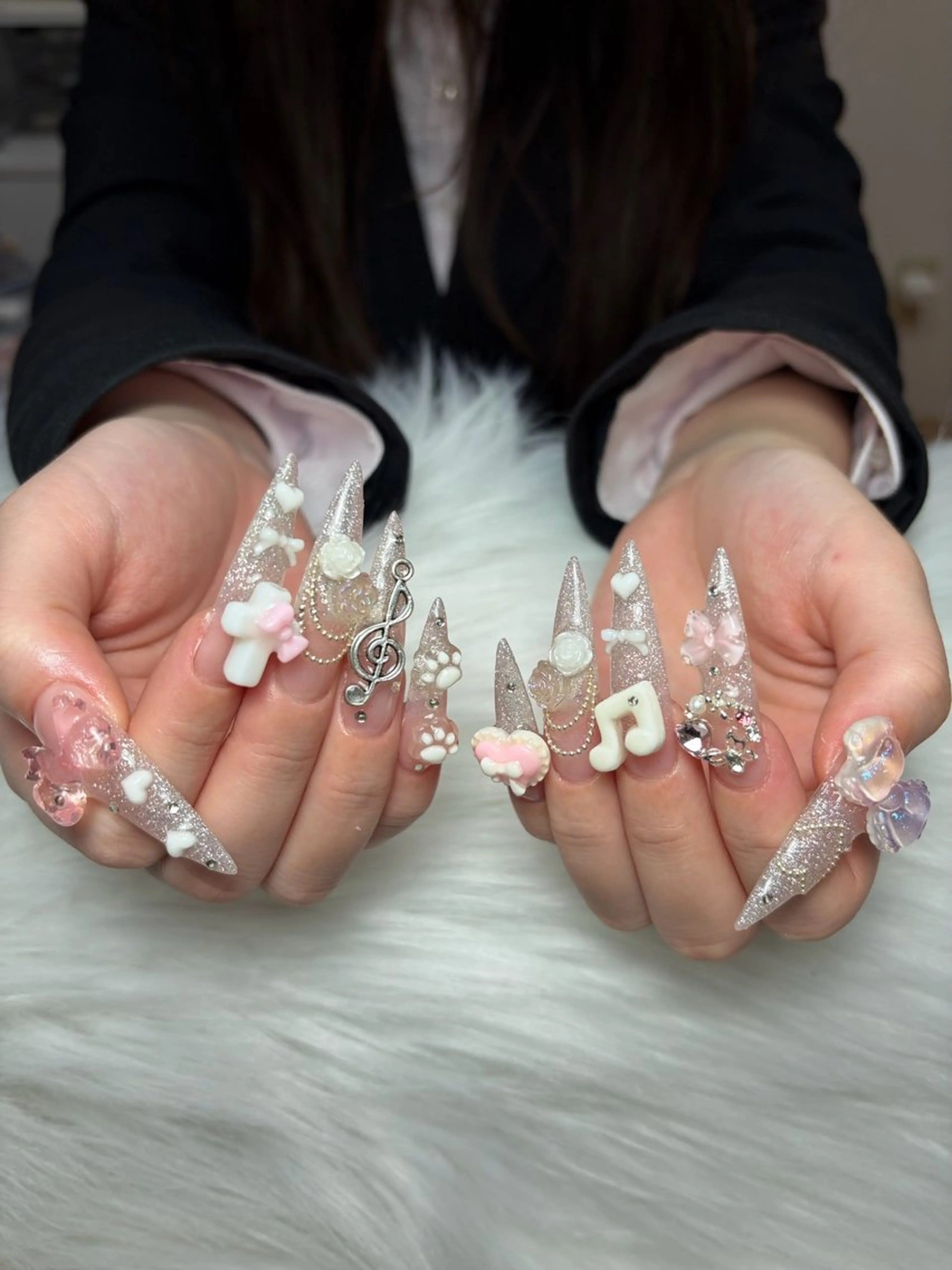 ネイル アートネイル 長さ出し ジェルネイル マグネットネイル ニュアンスネイル ハンドネイル Cloudy Chan Nailのネイルデザイン