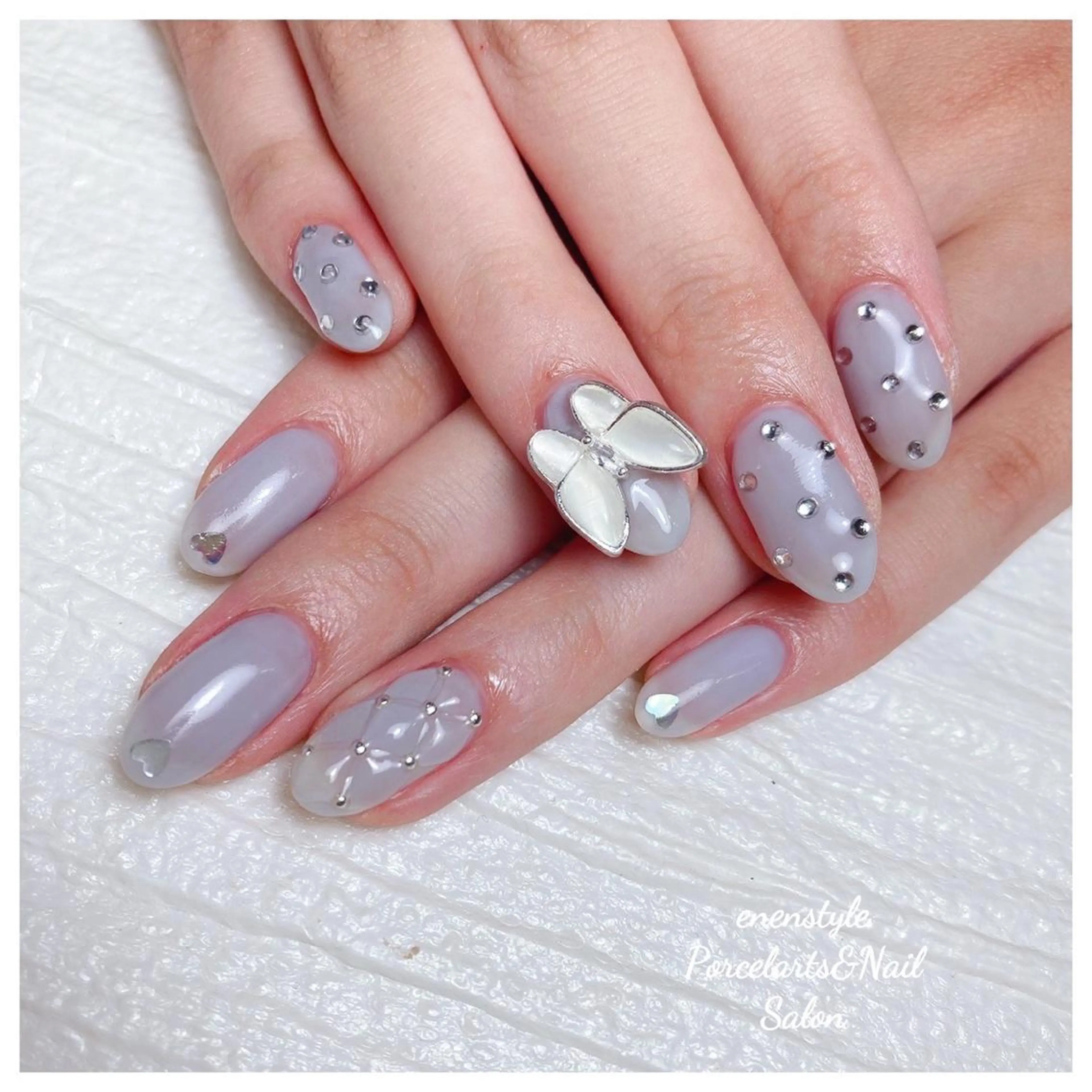 ミディアム ネイル 👑enen style👑のネイルデザイン