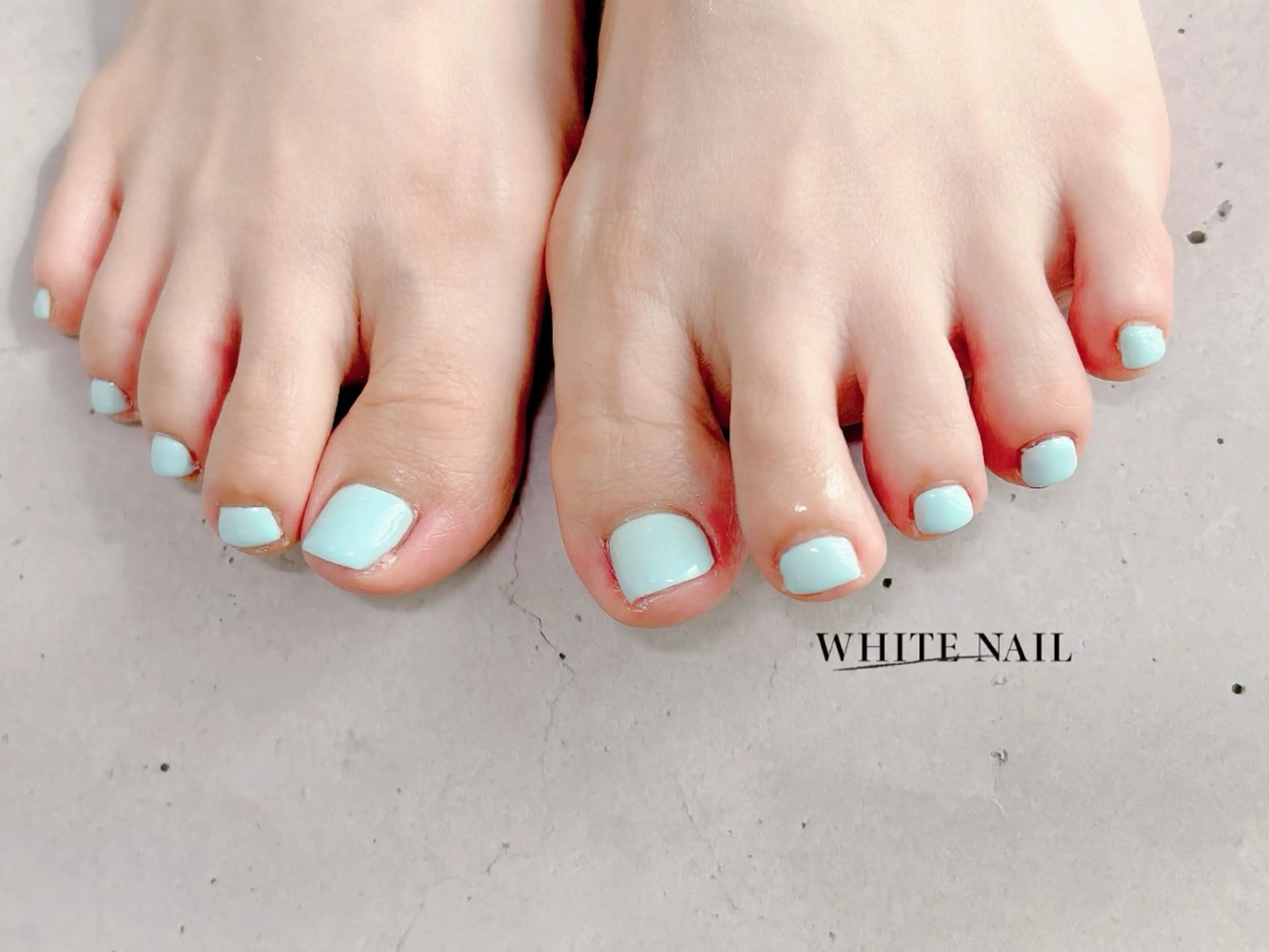 ネイル ワンカラーネイル フットネイル WHITE NAIL ホワイトネイルのネイルデザイン