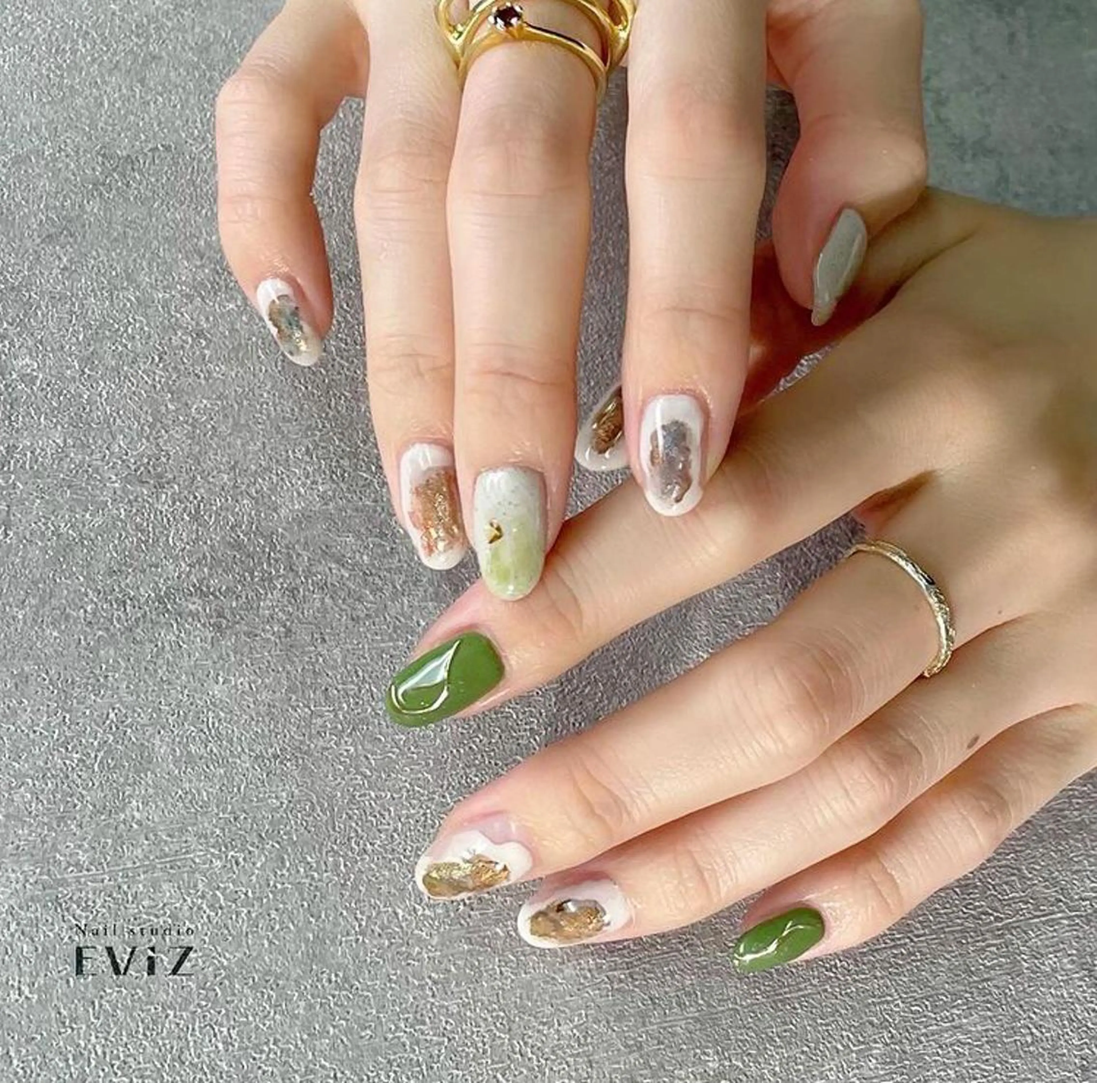 ネイル nailstudio eviz新宿店のネイルデザイン