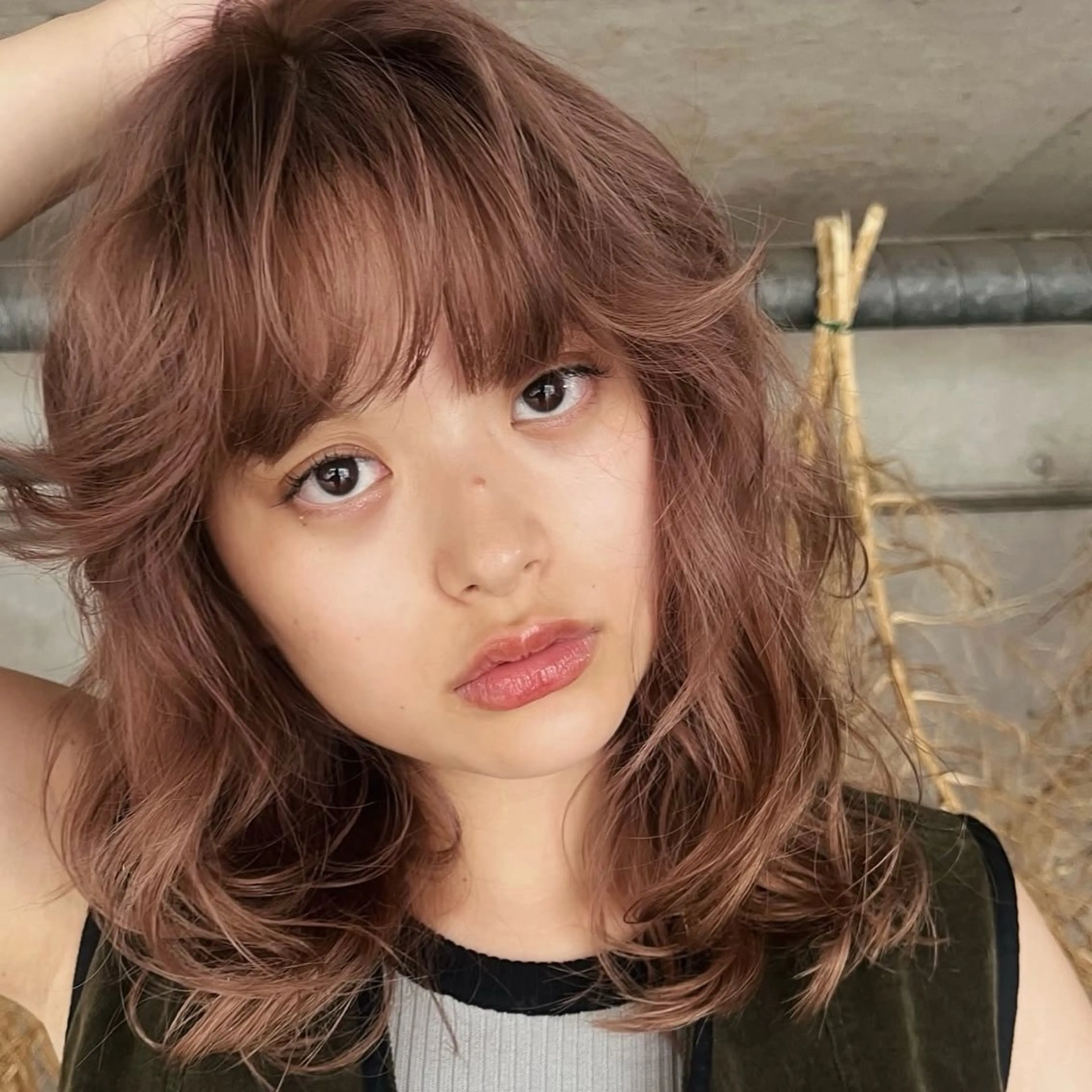 ミディアム カラー ベージュカラー ブリーチ ケアブリーチ ピンクカラー ピンクベージュ ヘアカラー SALOWIN四条河原町所属・市場 優梨のヘアスタイル