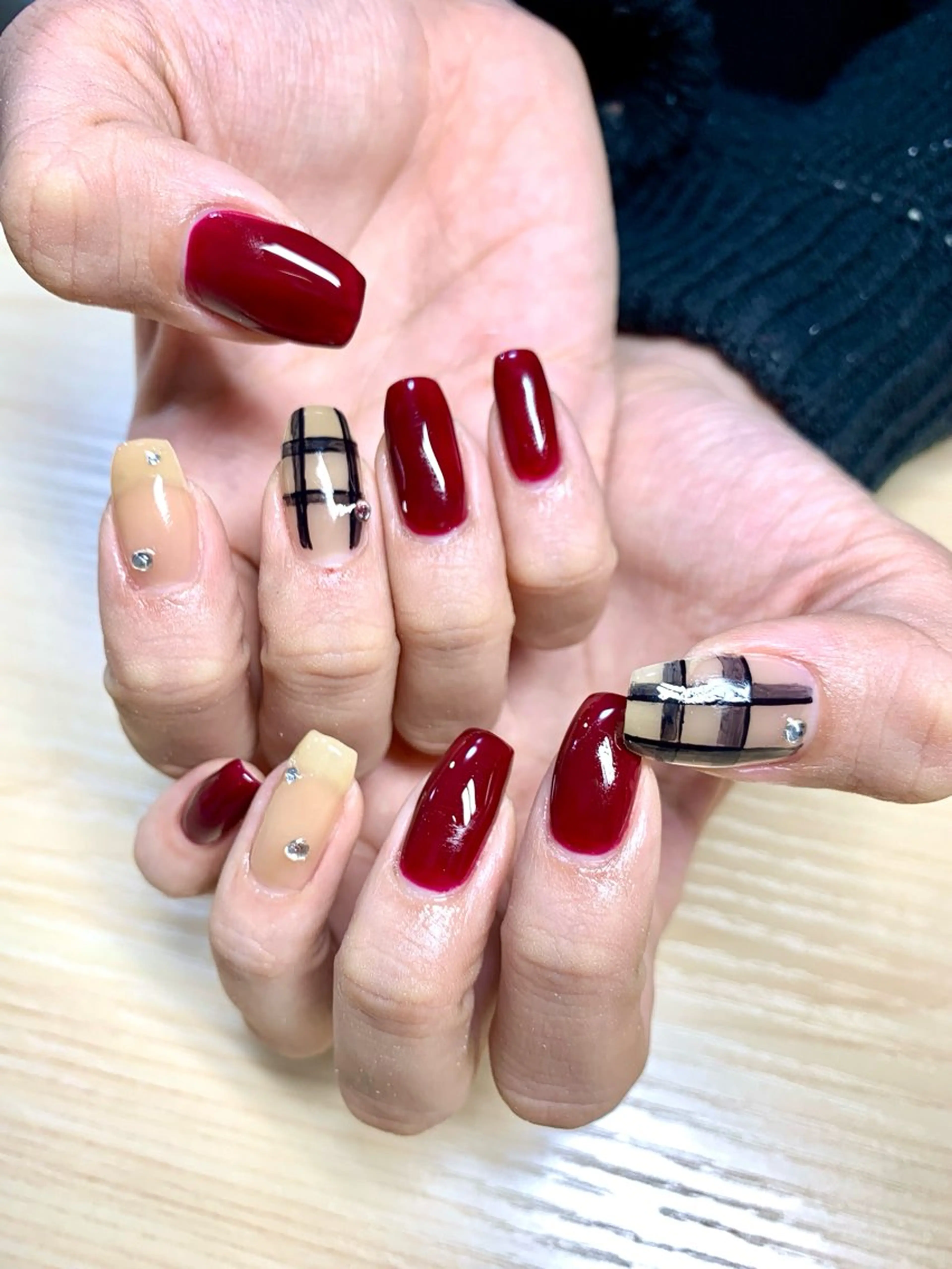 ネイル ハンドネイル mira-cle大濱美容アカデミー所属・AI NAのネイルデザイン