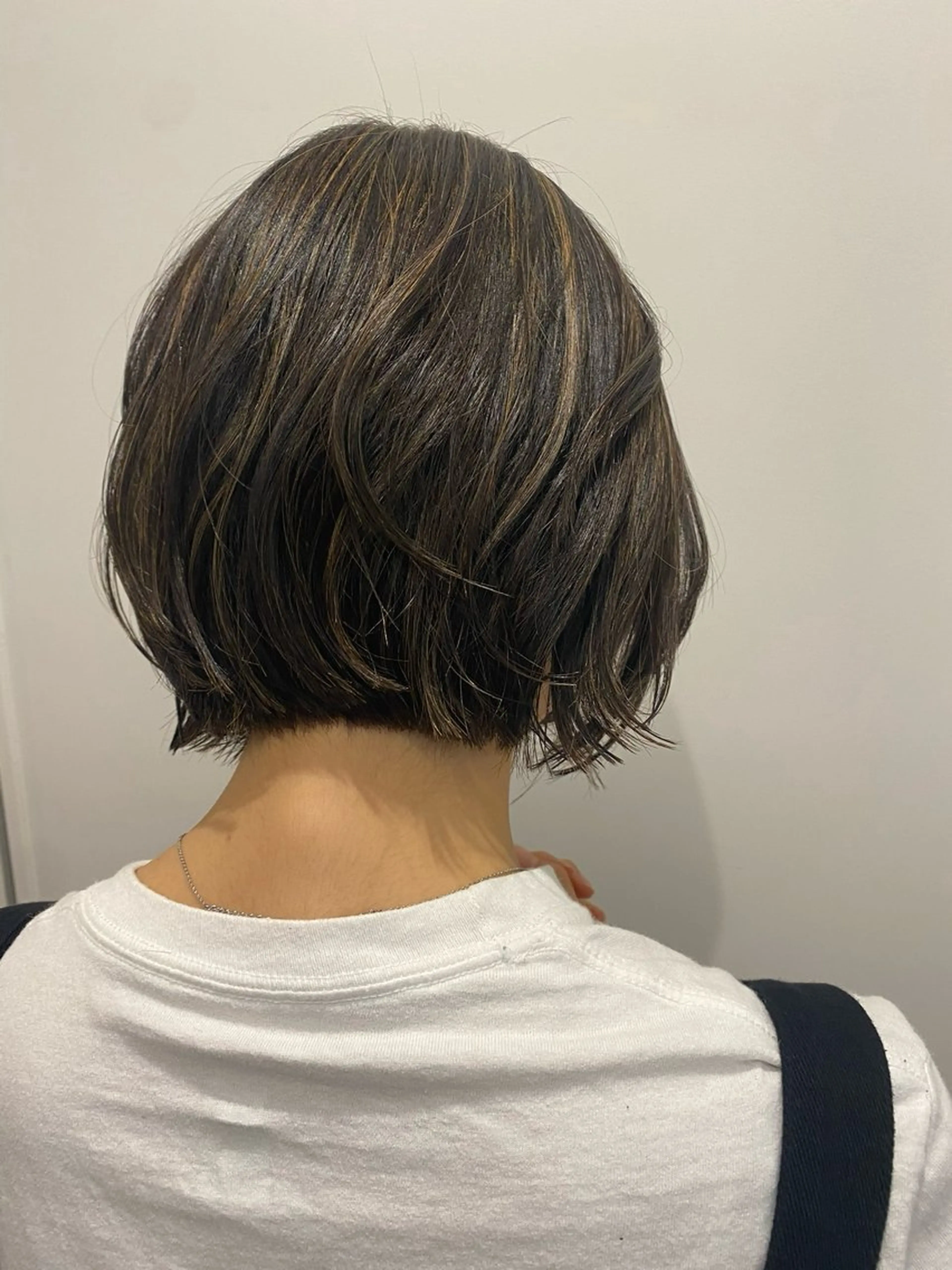 カラー カキモトアームズ新宿店所属・岡西 海斗のヘアスタイル