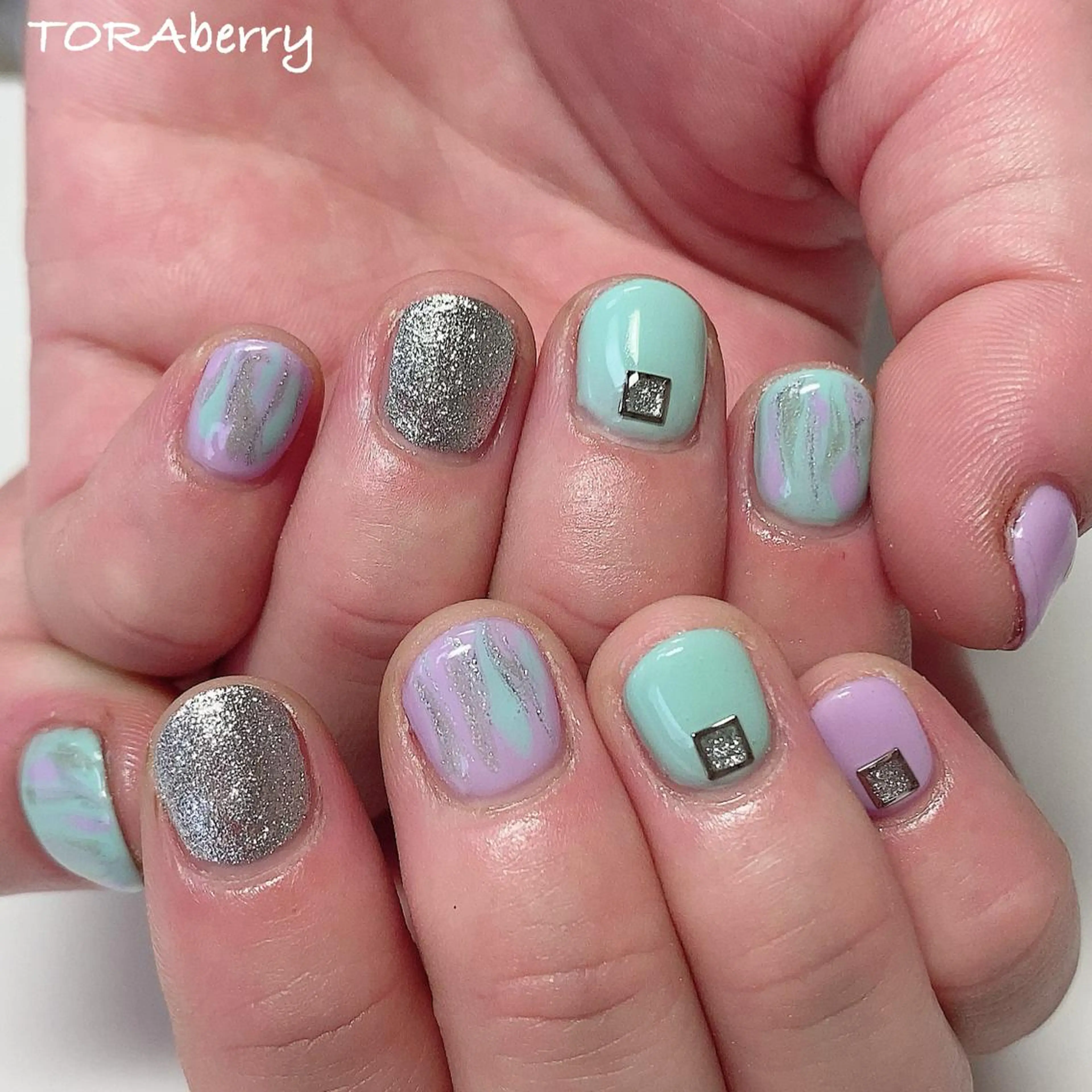 ネイル ショートネイル ハンドネイル ネイリスト なつみのネイルデザイン