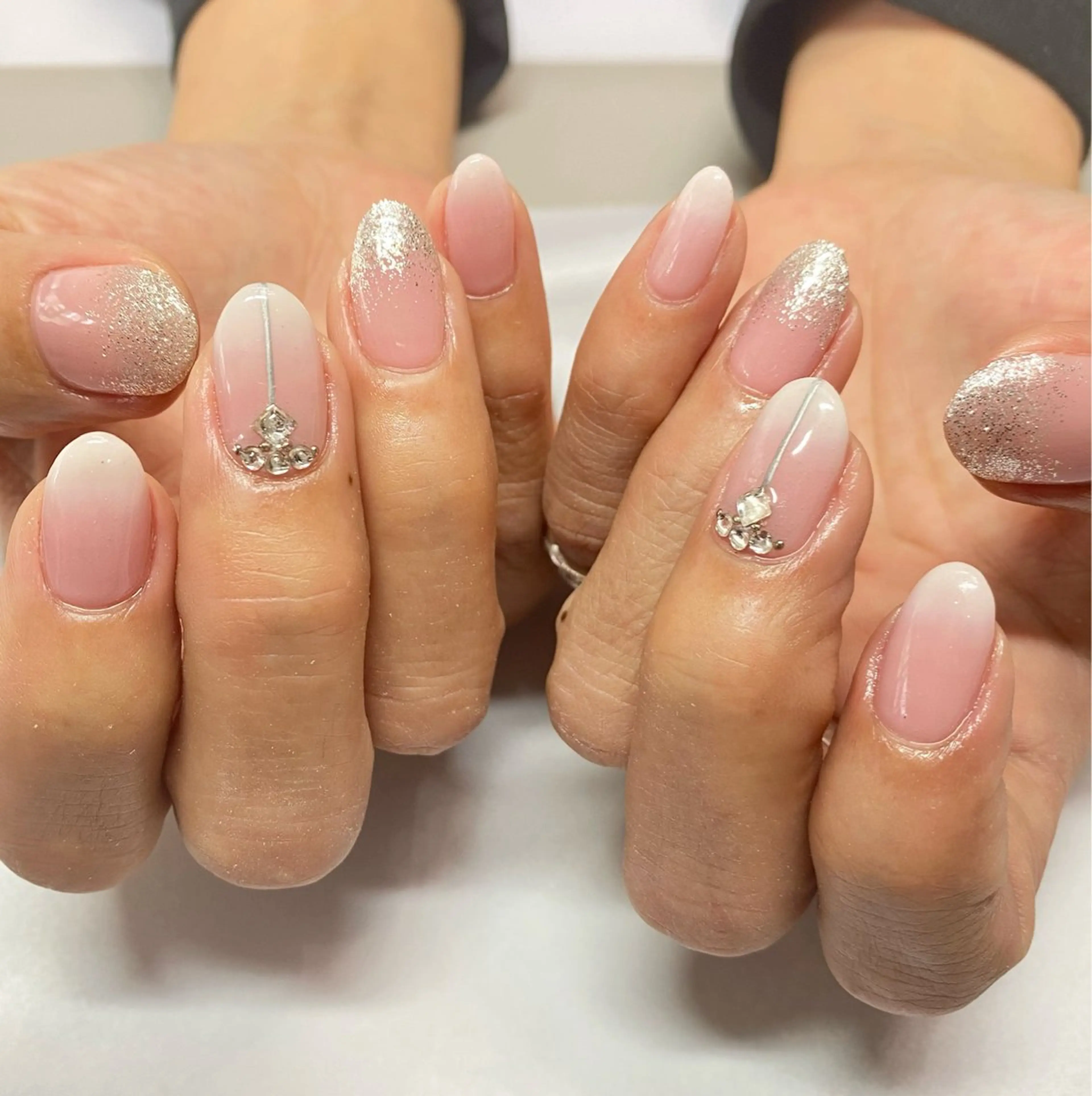 ネイル MiRanda Nail所属・MiRanda 保坂 舞のネイルデザイン