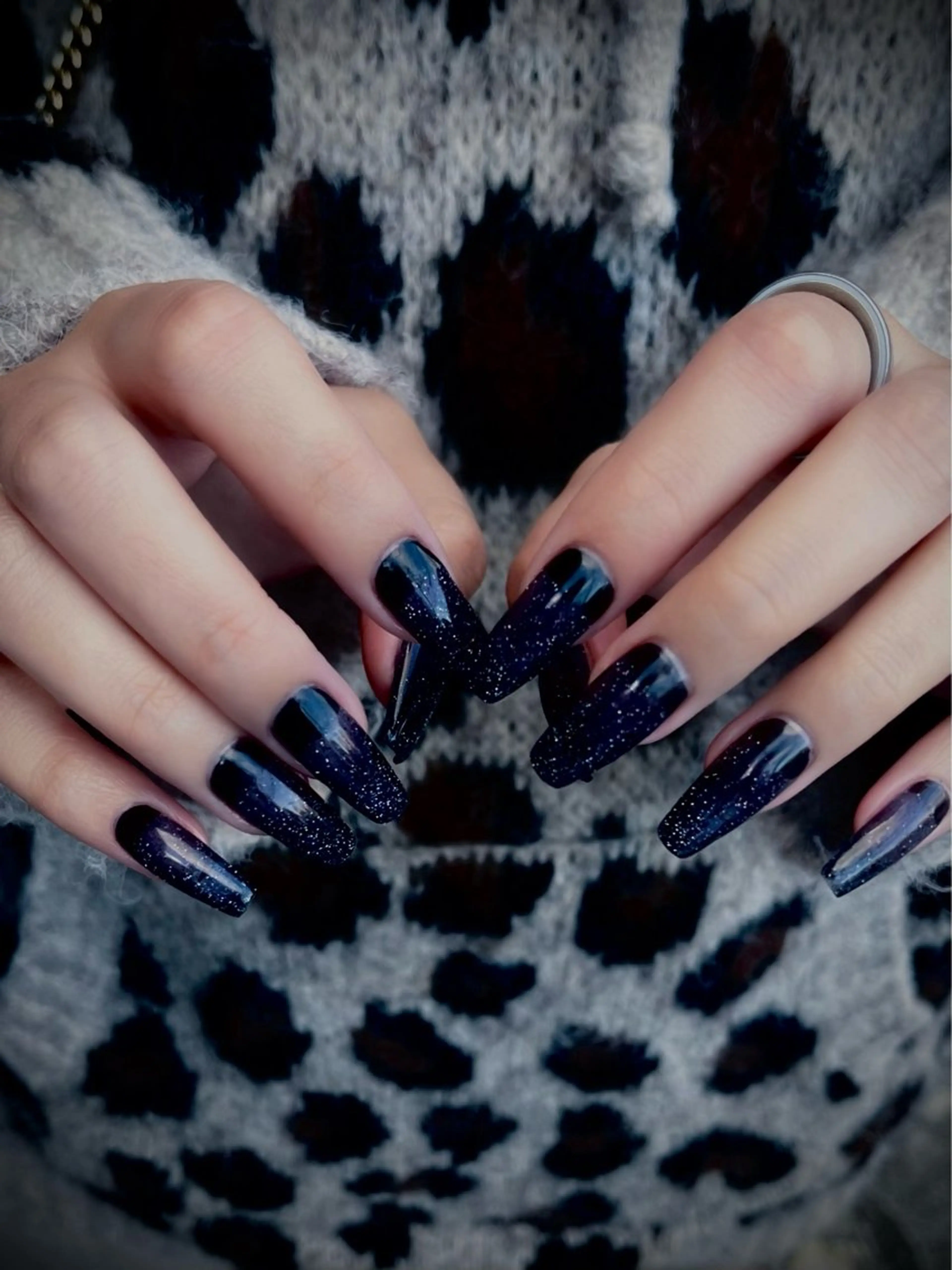 ネイル キラキラネイル マグネットネイル ワンカラーネイル スカルプネイル ワンホンネイル nine.🦋 YUKOのネイルデザイン