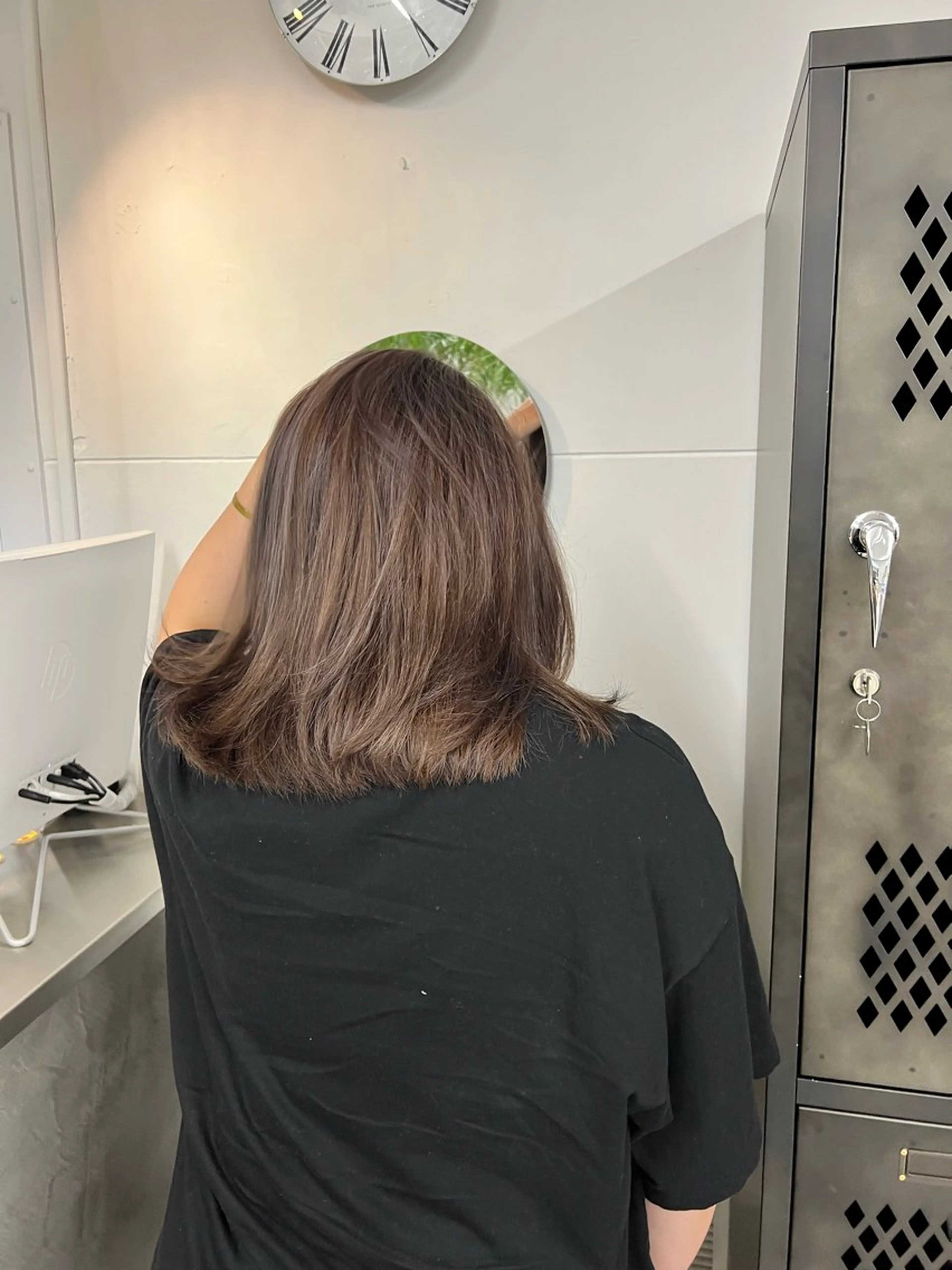 ミディアム カット ヘアカラー INORI /フェイスレイヤーのヘアスタイル