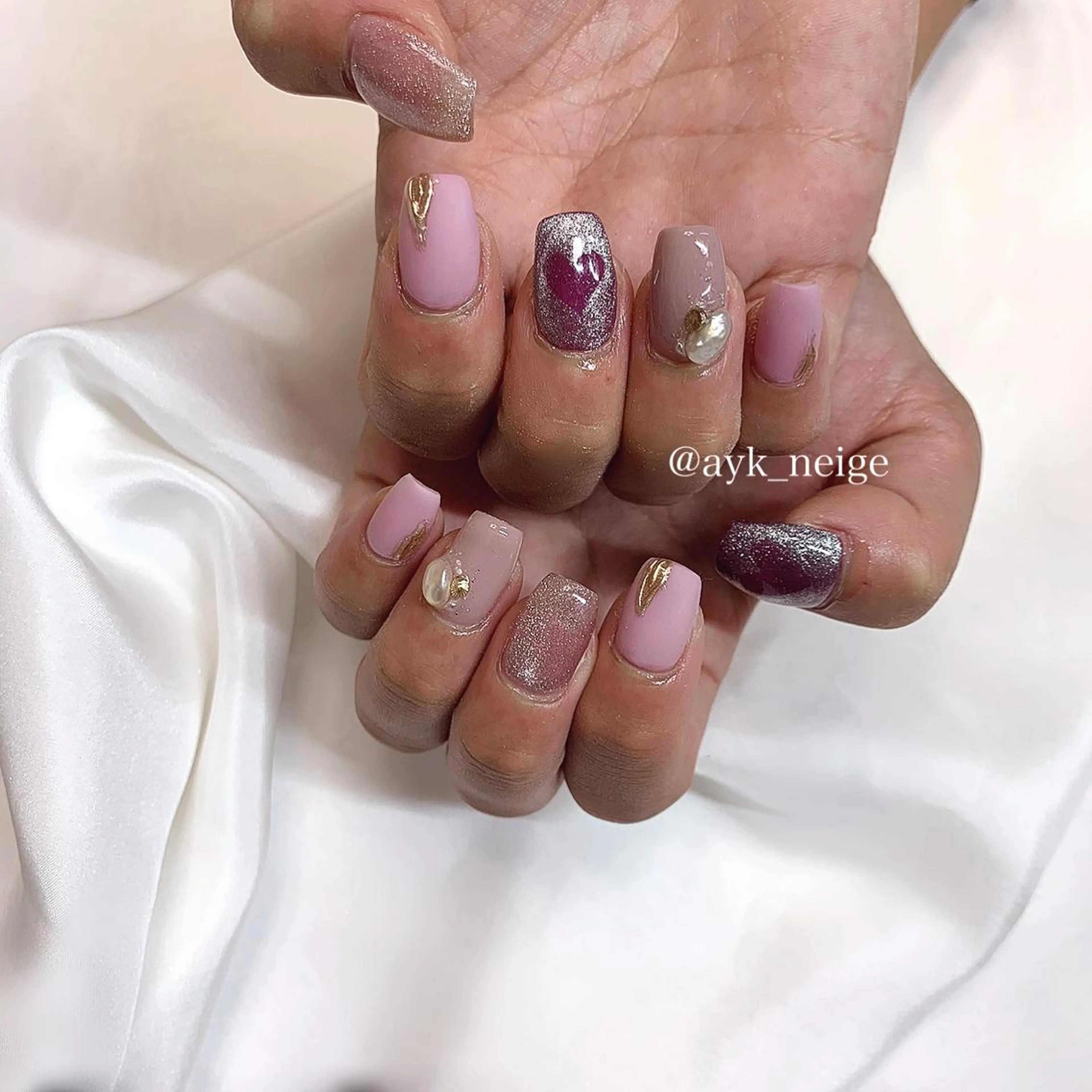 ネイル キラキラネイル 韓国ネイル ニュアンスネイル 冬ネイル n'eige nail所属・大谷 綾香のネイルデザイン
