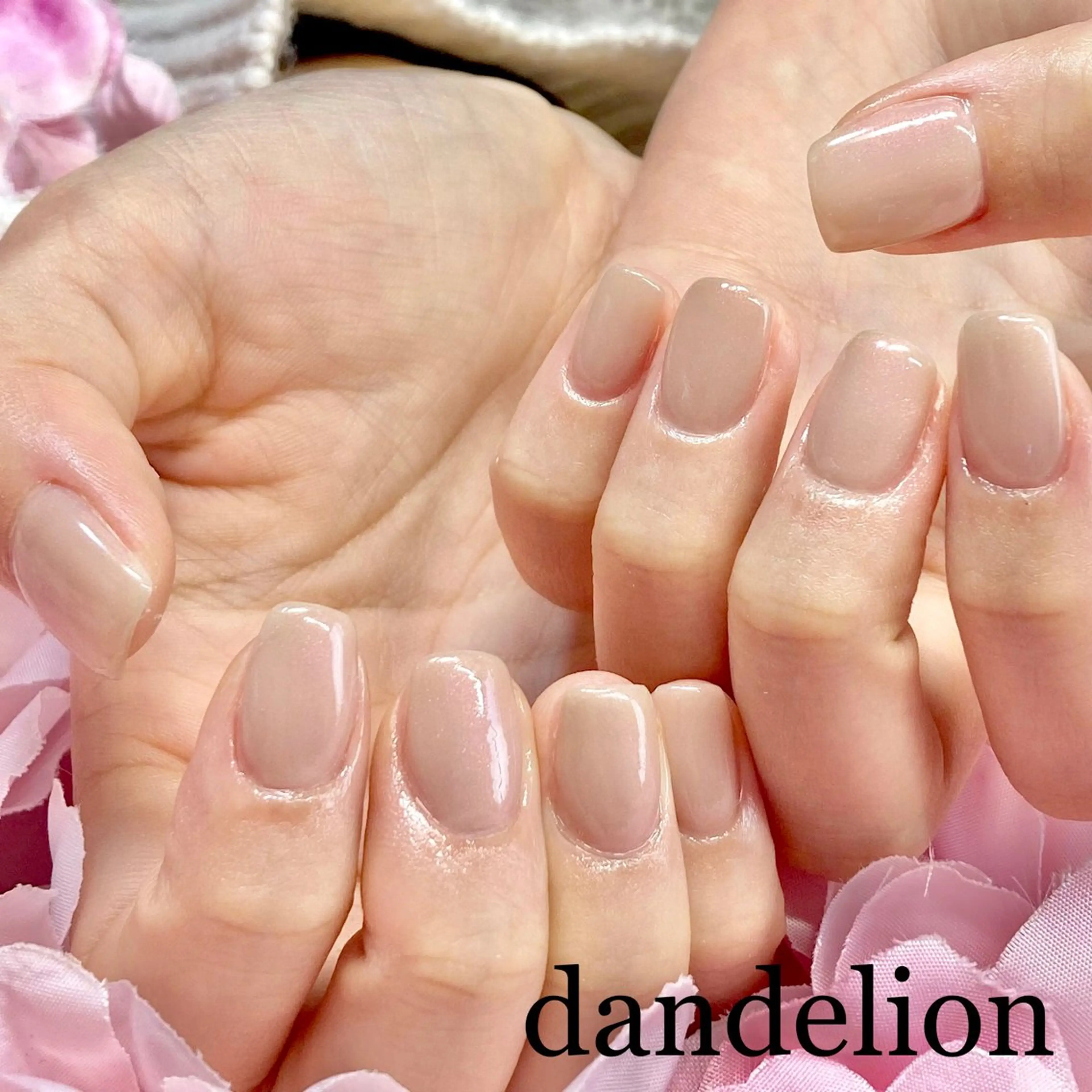 ネイル ハンドネイル ハンドケア dandelion ダンデライオンのネイルデザイン