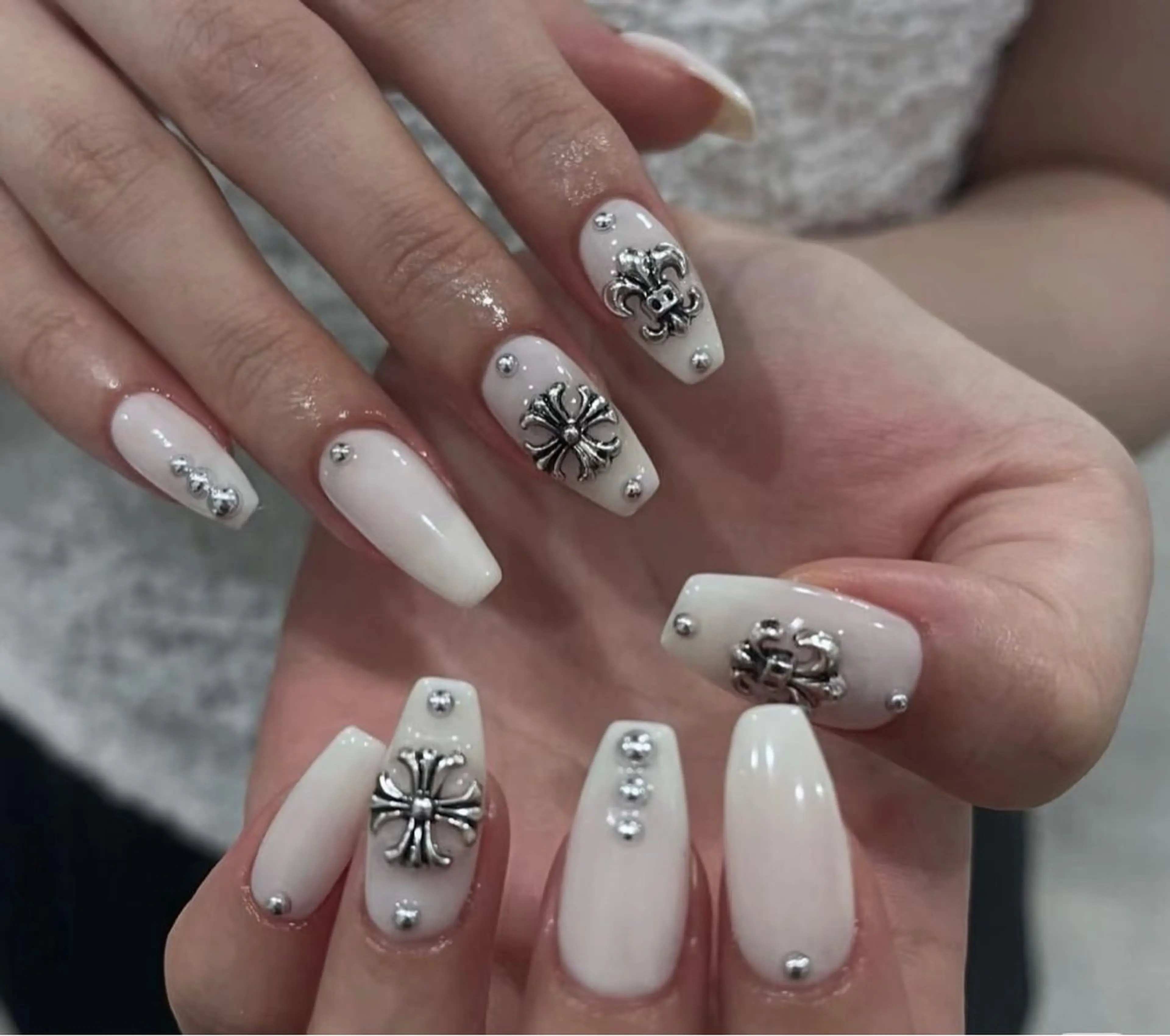 ネイル ハンドネイル Luna スカルプ専門店のネイルデザイン