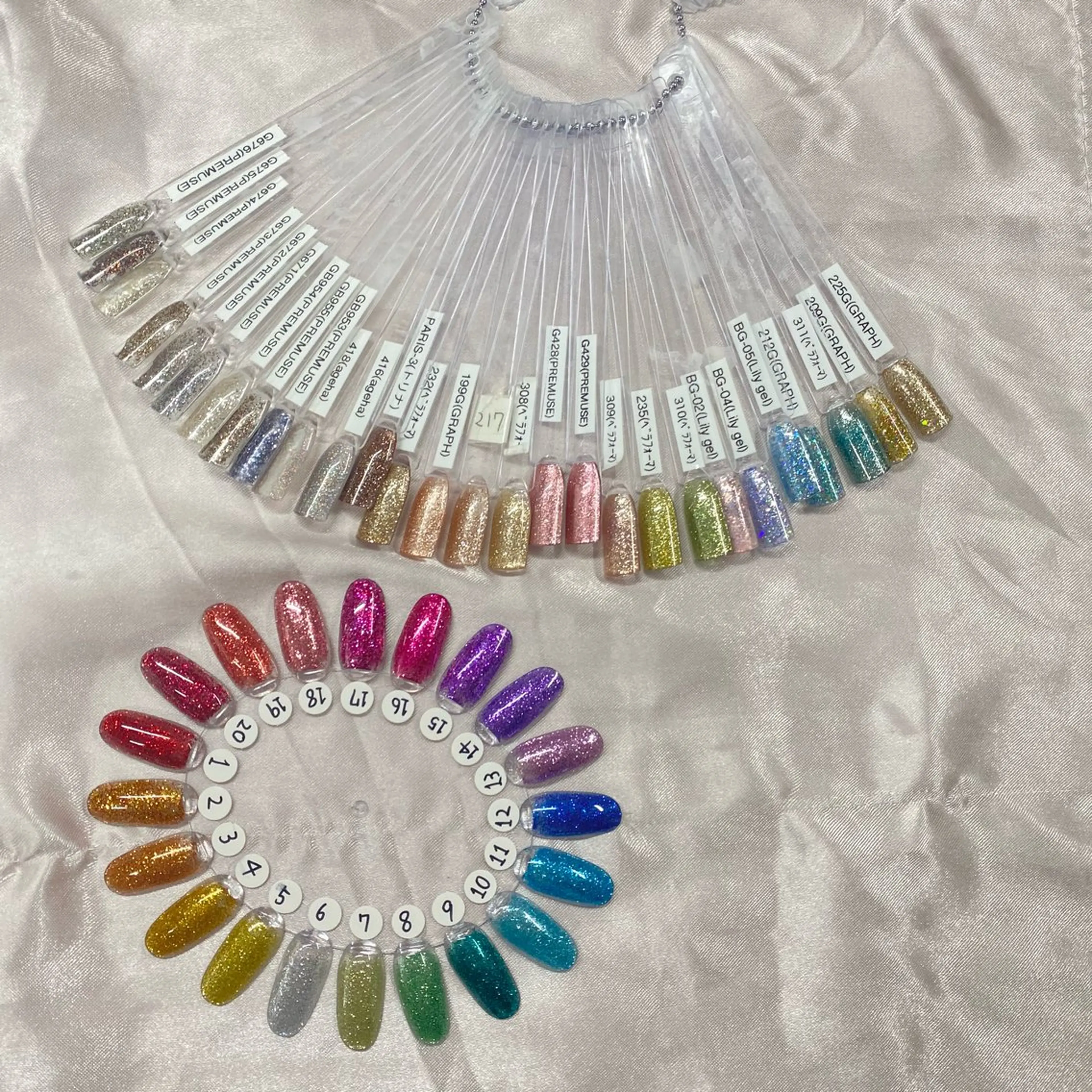 ネイル グラデーション ラメ(グリッター) ラメグラデーション Roy心斎橋 谷口のネイルデザイン