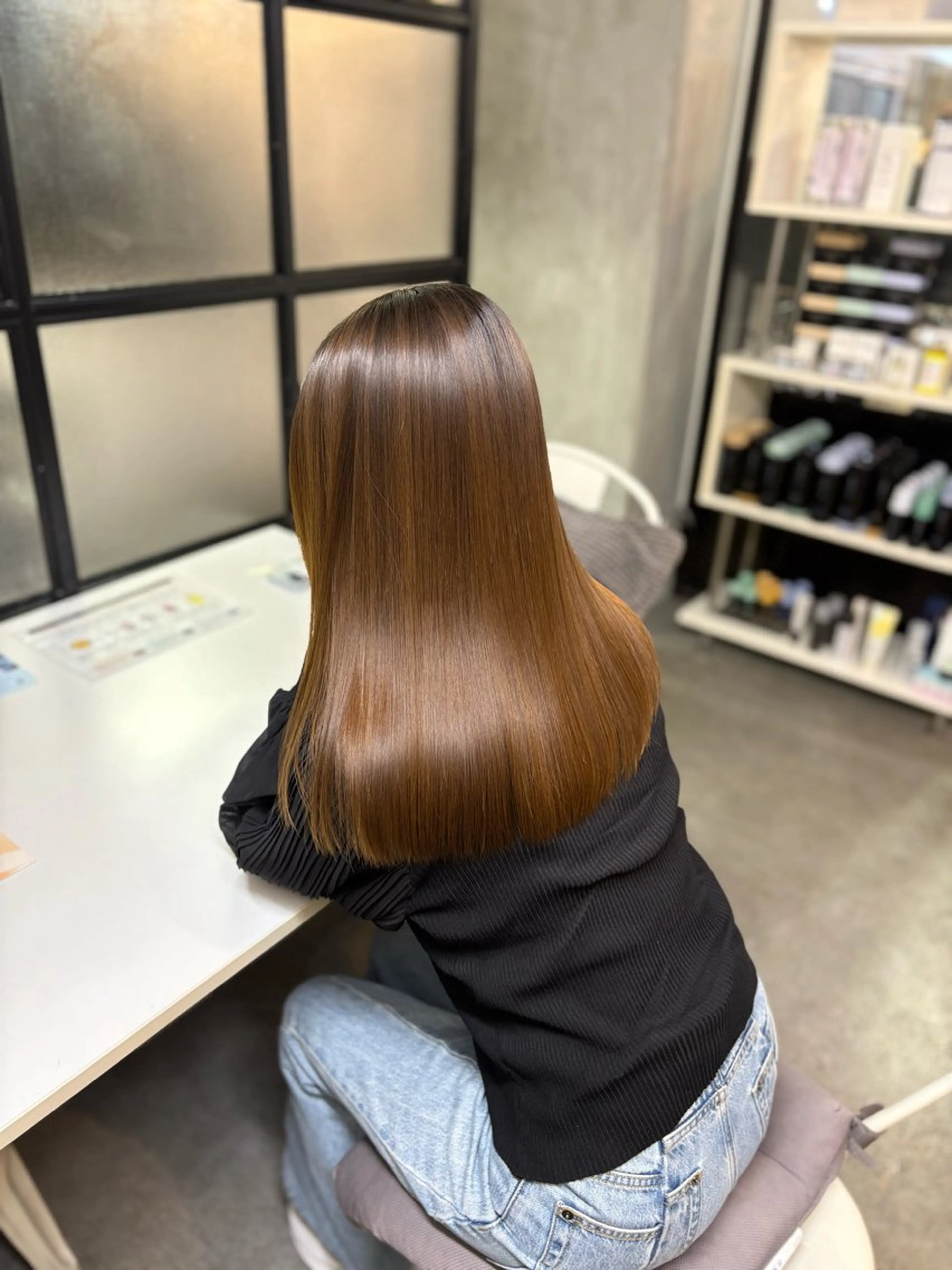 セミロング 縮毛矯正 髪質改善／縮毛矯正 関根青葉のヘアスタイル