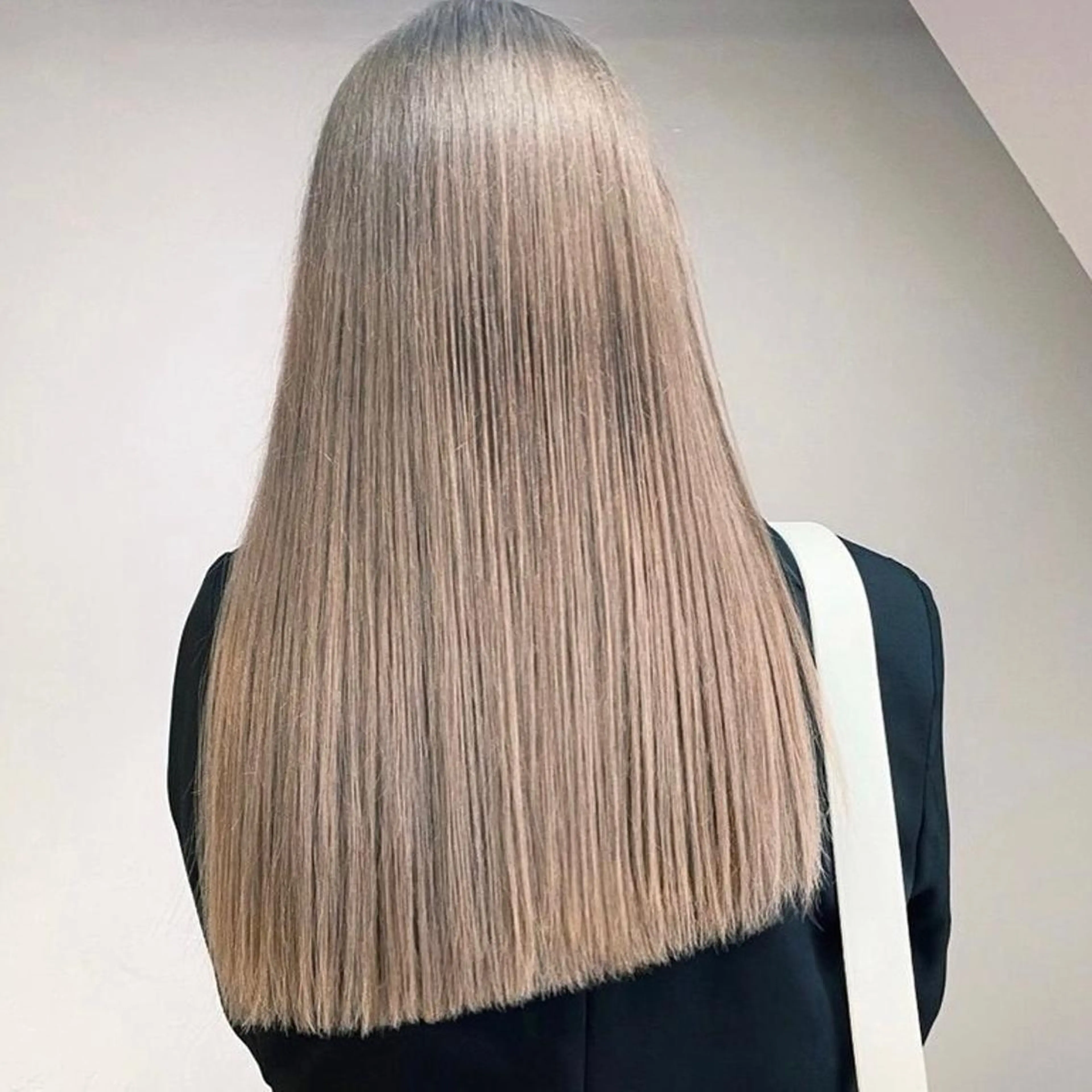 ロング カラー ブリーチ ダブルカラー グレージュ ハイトーンカラー イルミナカラー 🧡色落ちまで2度綺 麗なカラー🧡ヨシキのヘアスタイル